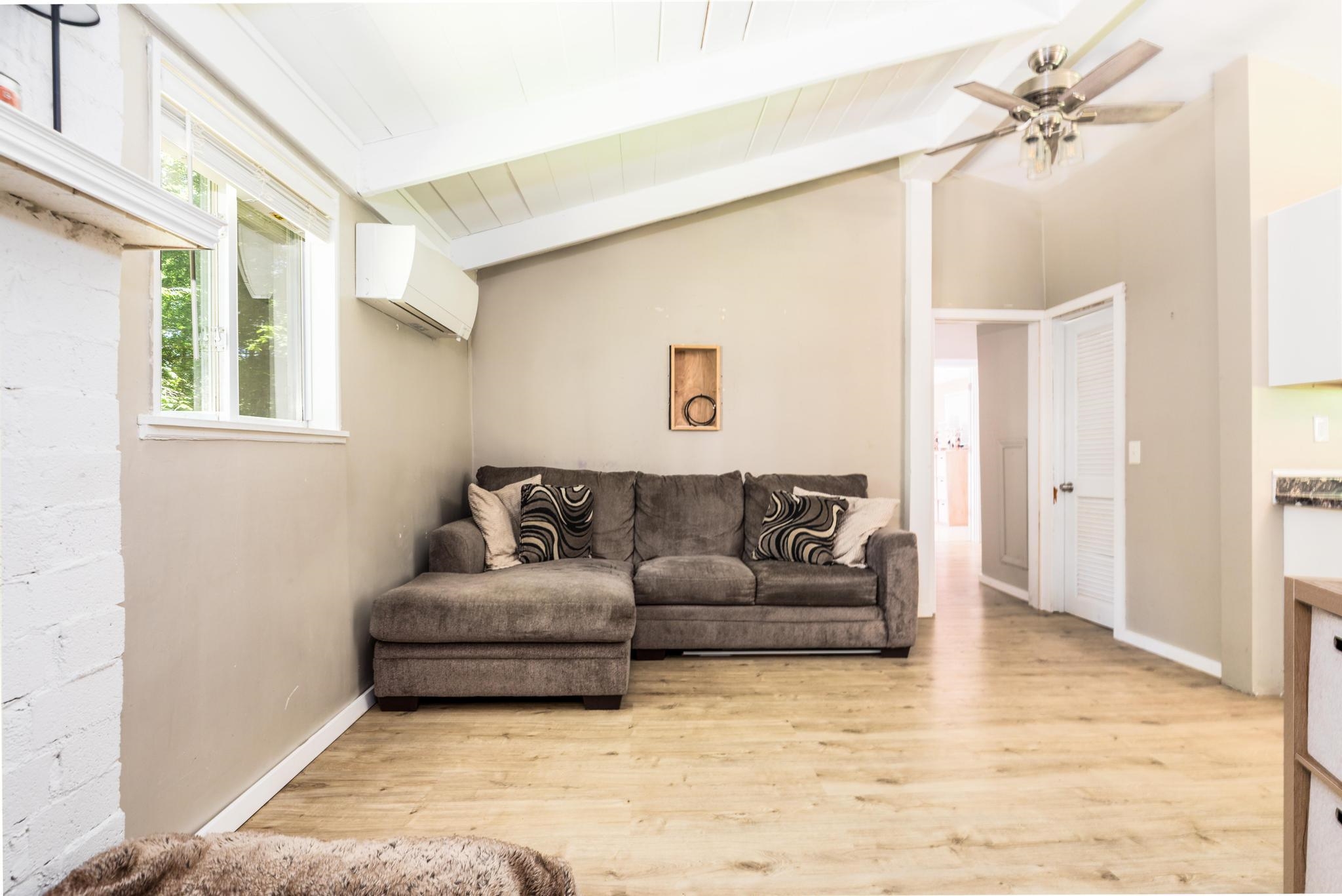 8 Merlin Road Property Photo 9