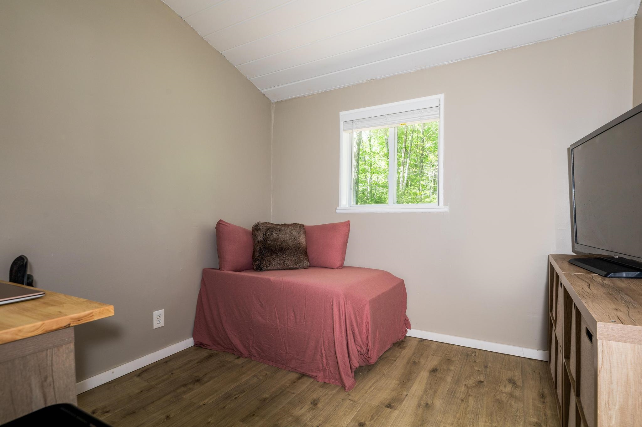 8 Merlin Road Property Photo 12