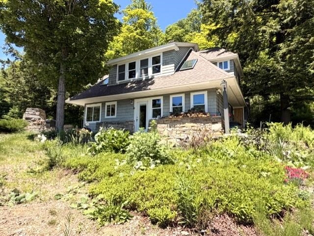 668 Kingdom Road Property Photo 2