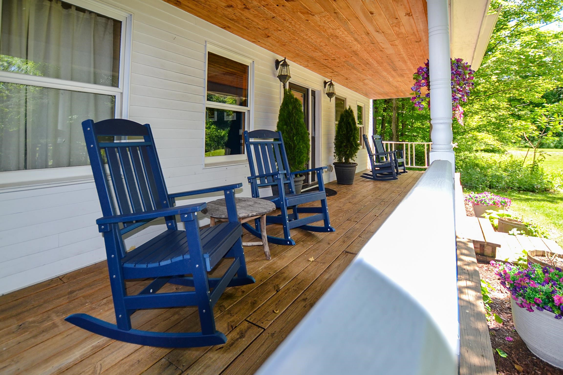 1642 Pucker Street Property Photo 6