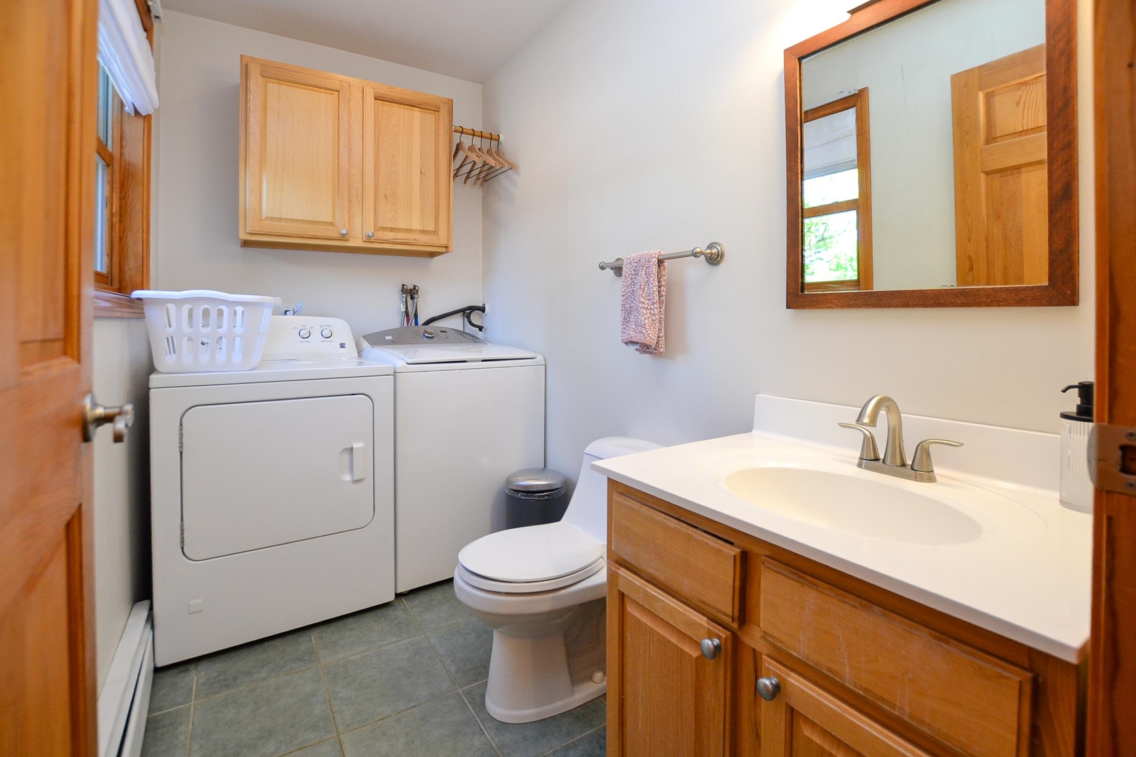 1642 Pucker Street Property Photo 9
