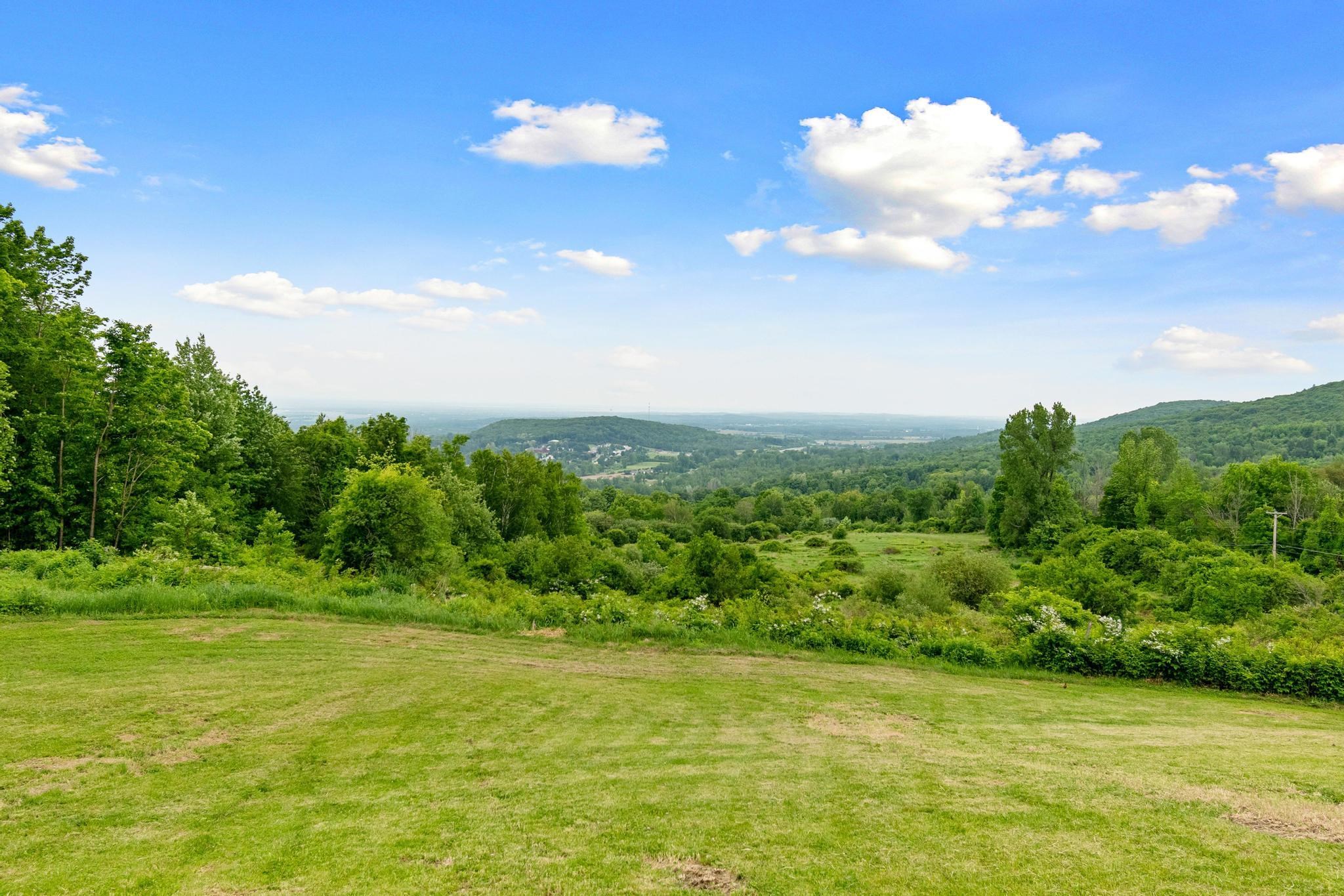 38 Hillcrest Heights Property Photo 10
