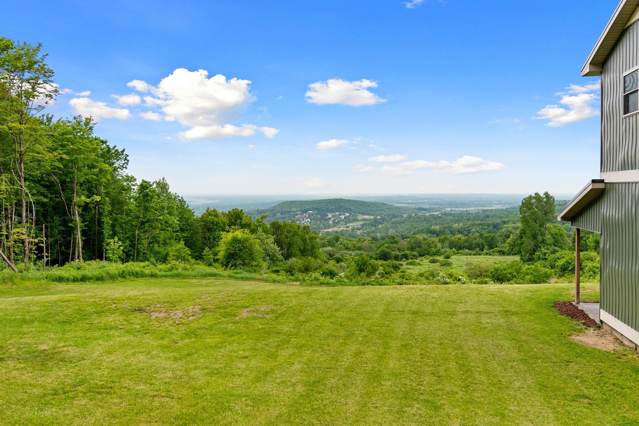 38 Hillcrest Heights Property Photo 13