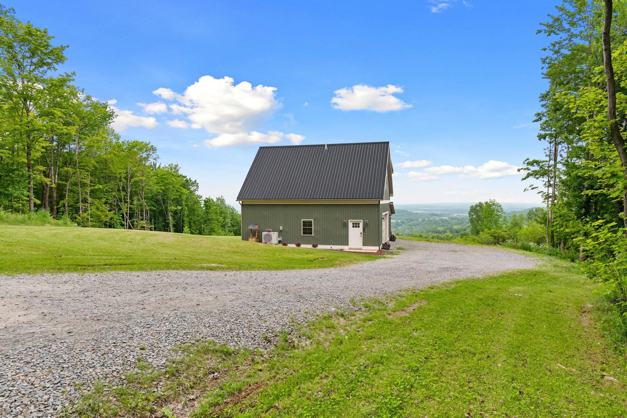 38 Hillcrest Heights Property Photo 16