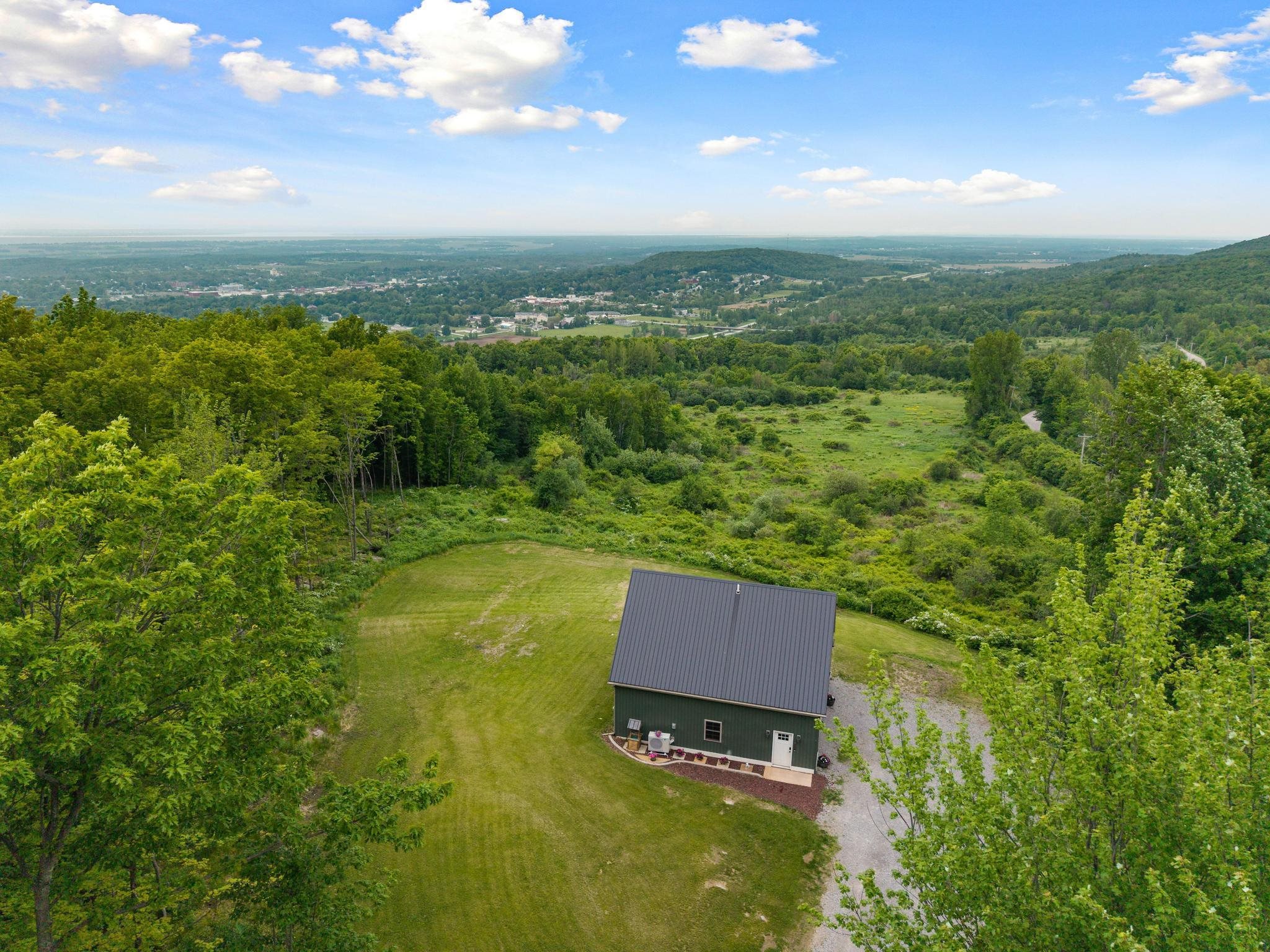 38 Hillcrest Heights Property Photo 17