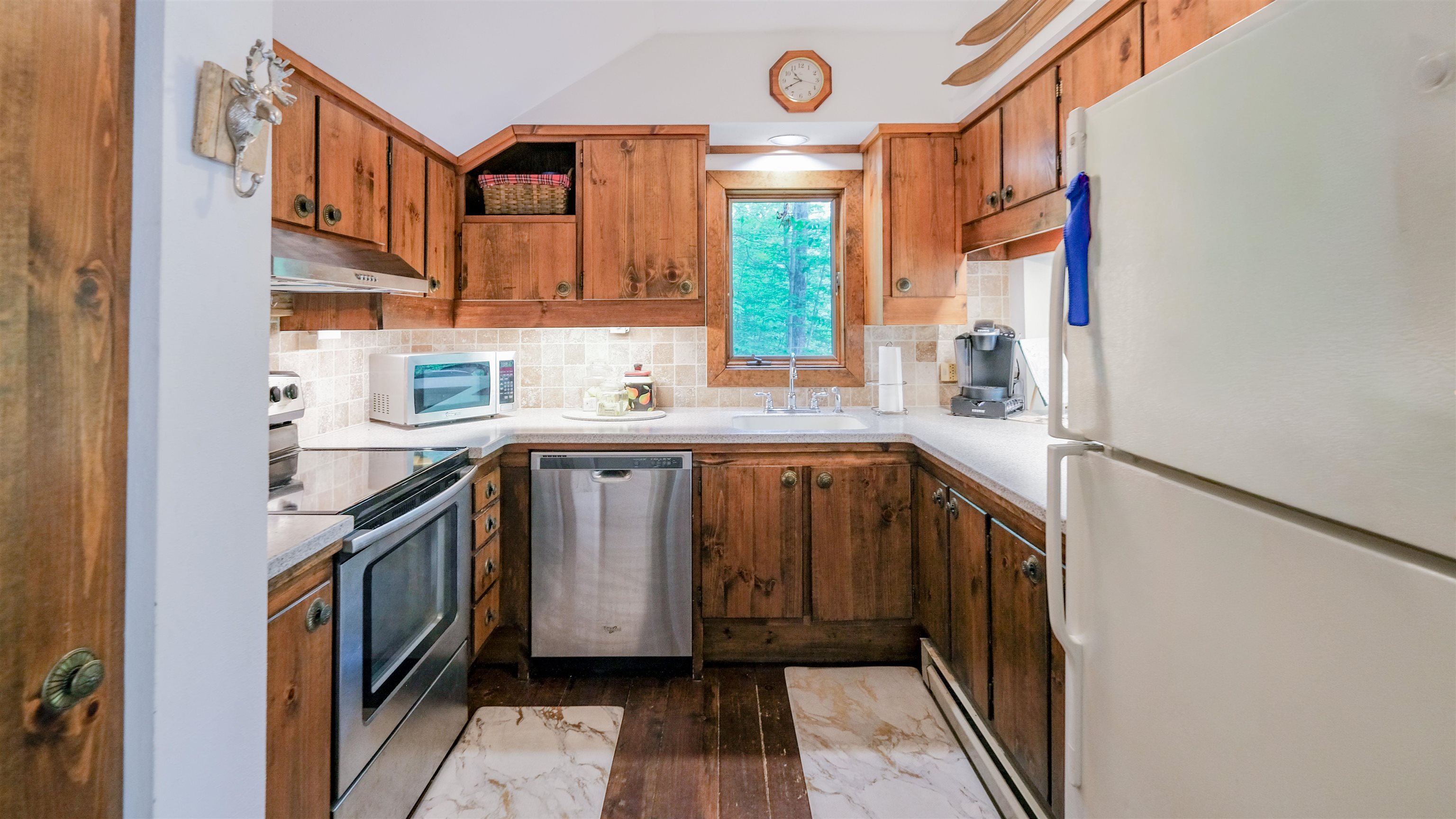 366 Crimson Hawk Road Property Photo 23