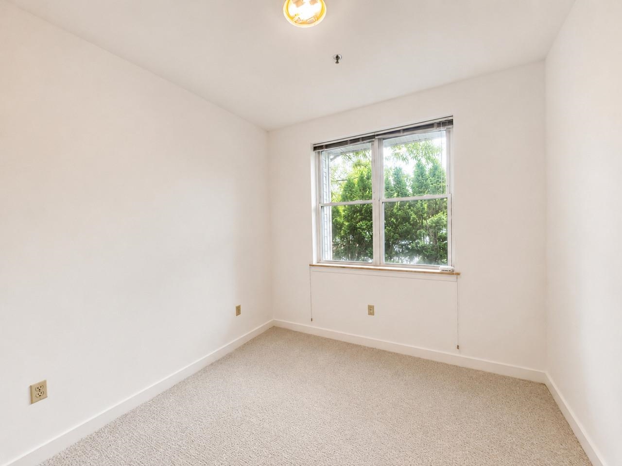 370 Farrell Street Property Photo 14