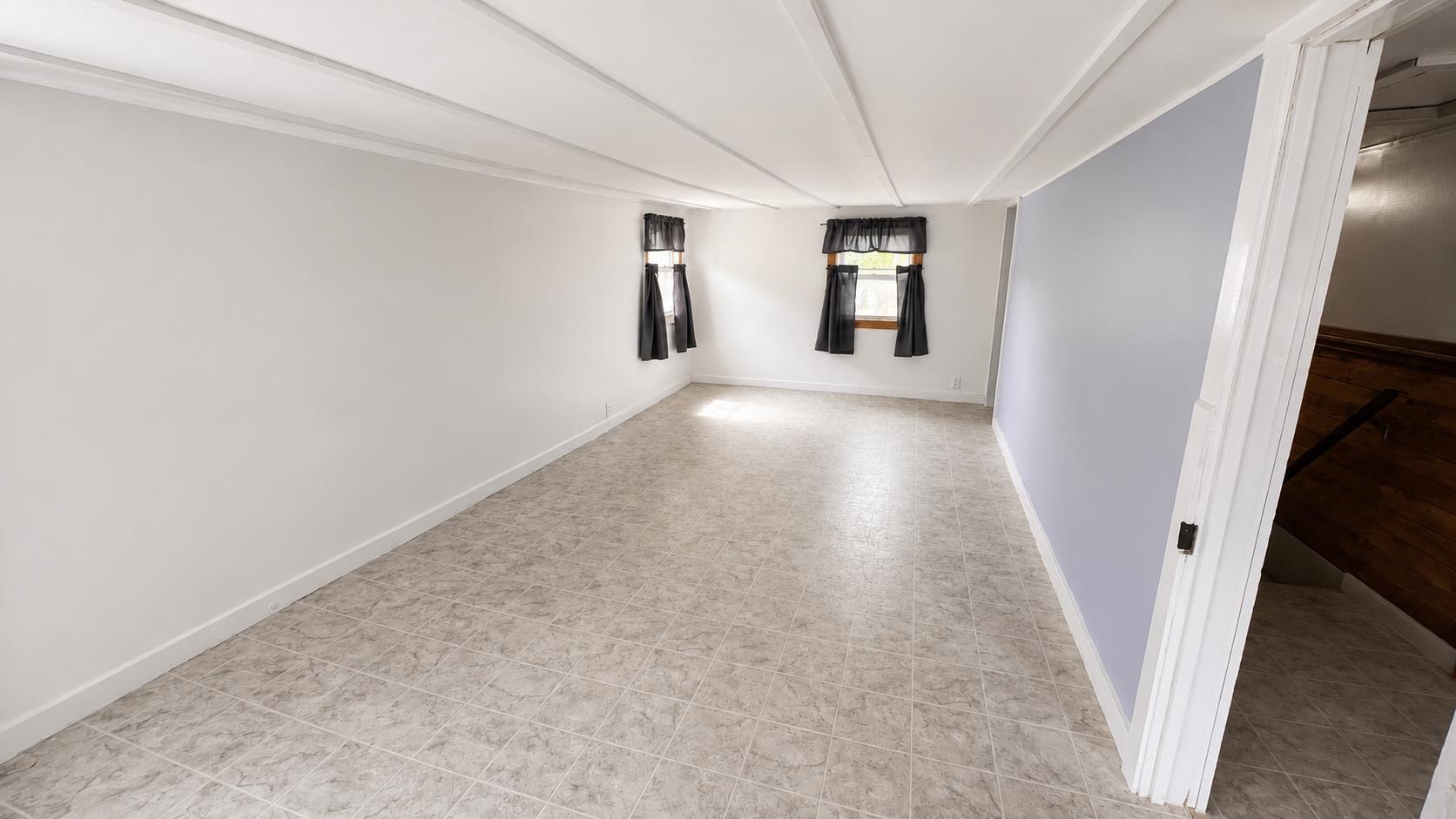 15 Daniels Road W Property Photo 19
