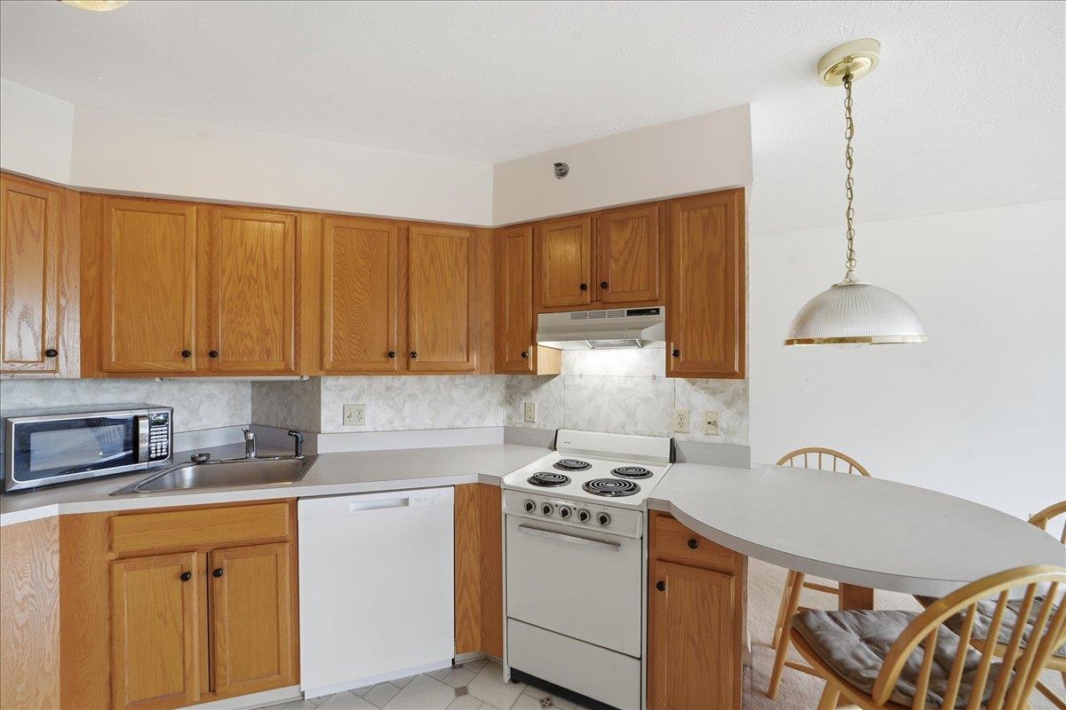 10 Kellogg Road Property Photo 9