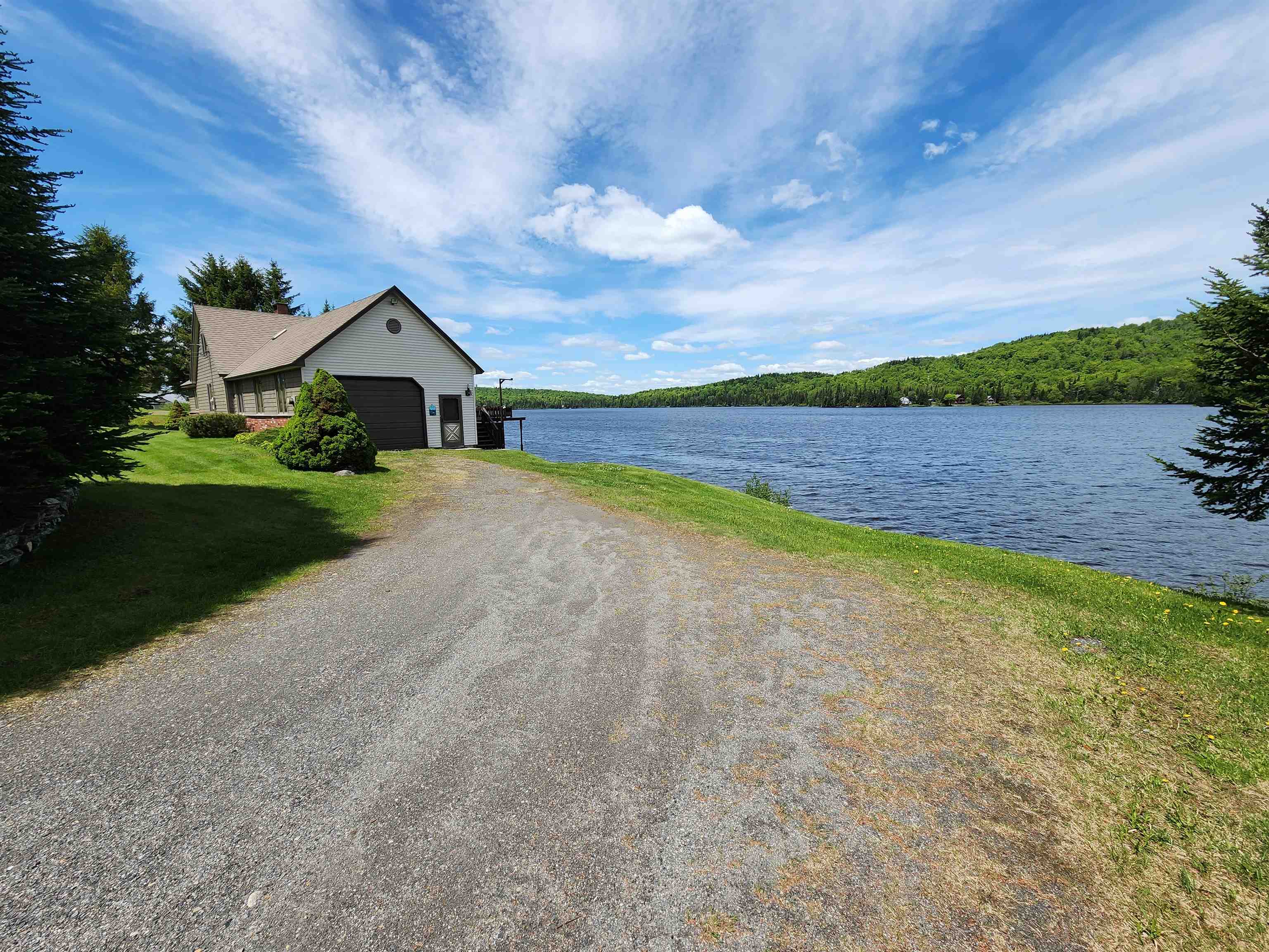 1467 Diamond Pond Road Property Photo 12