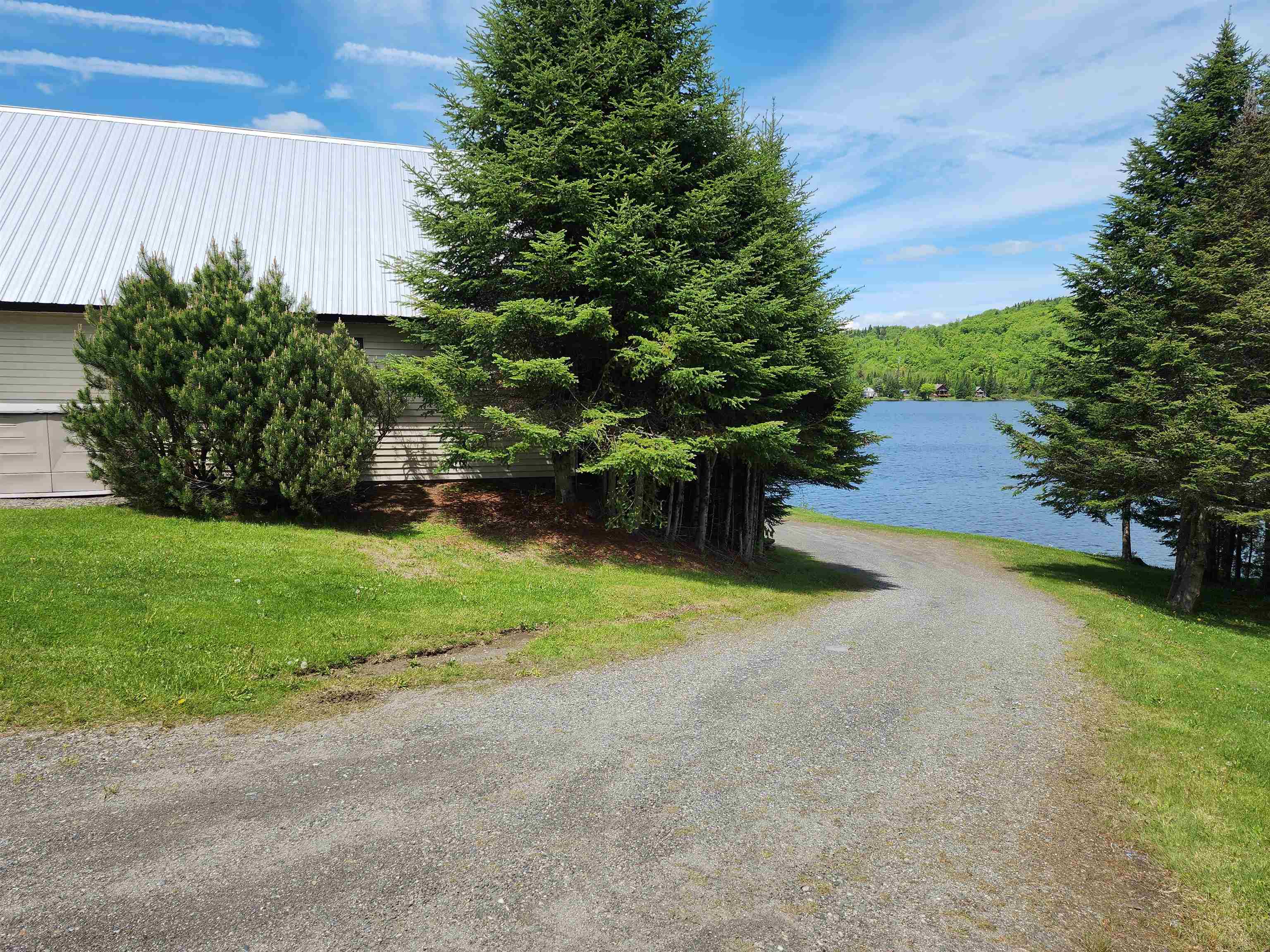 1467 Diamond Pond Road Property Photo 13