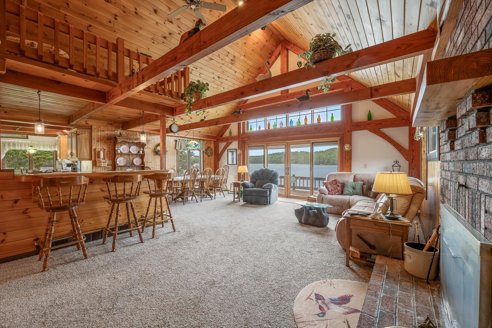 1467 Diamond Pond Road Property Photo 17