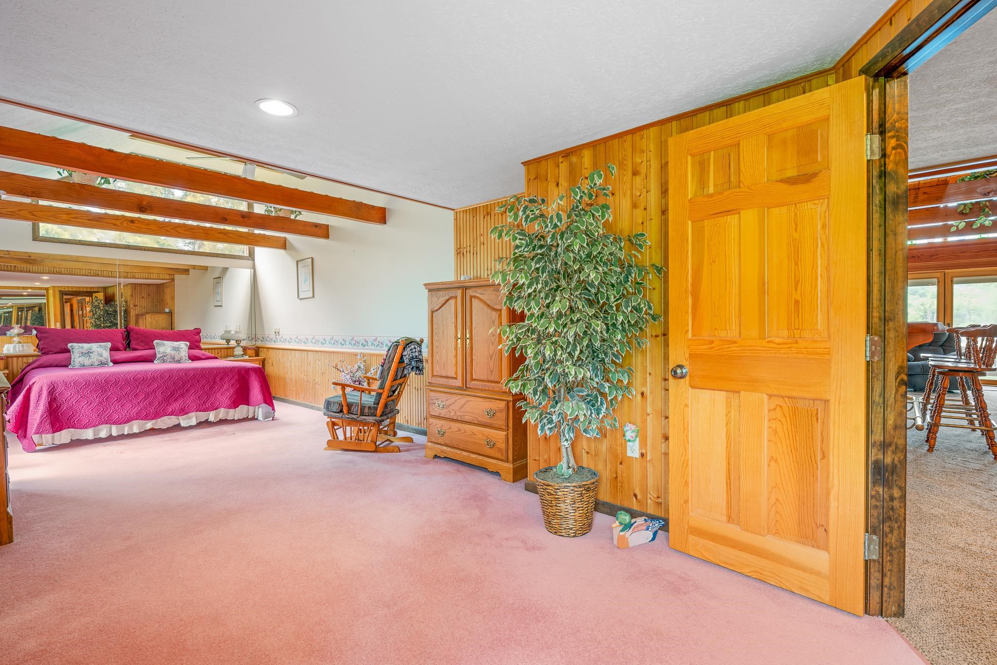 1467 Diamond Pond Road Property Photo 26