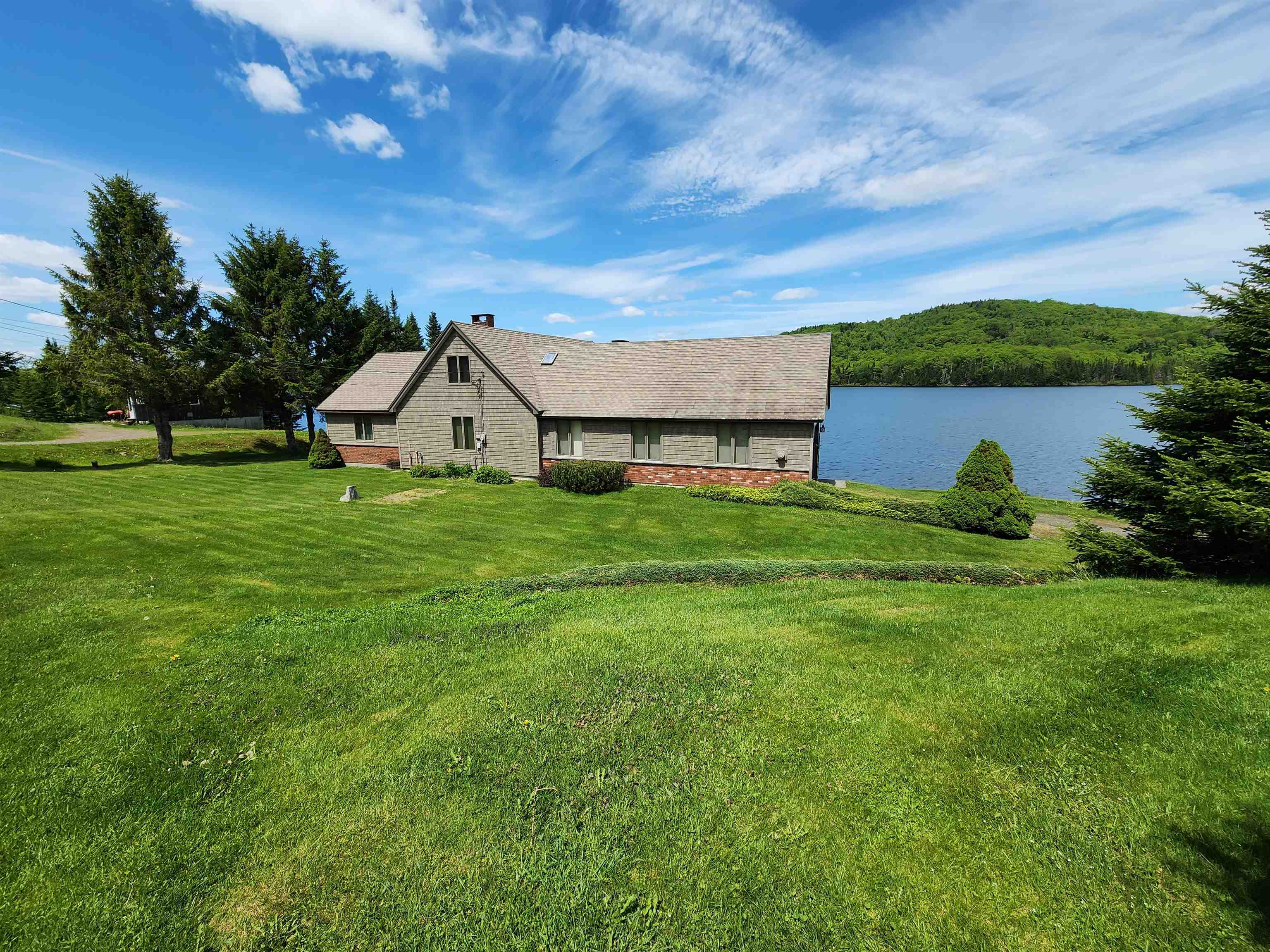 1467 Diamond Pond Road Property Photo 40