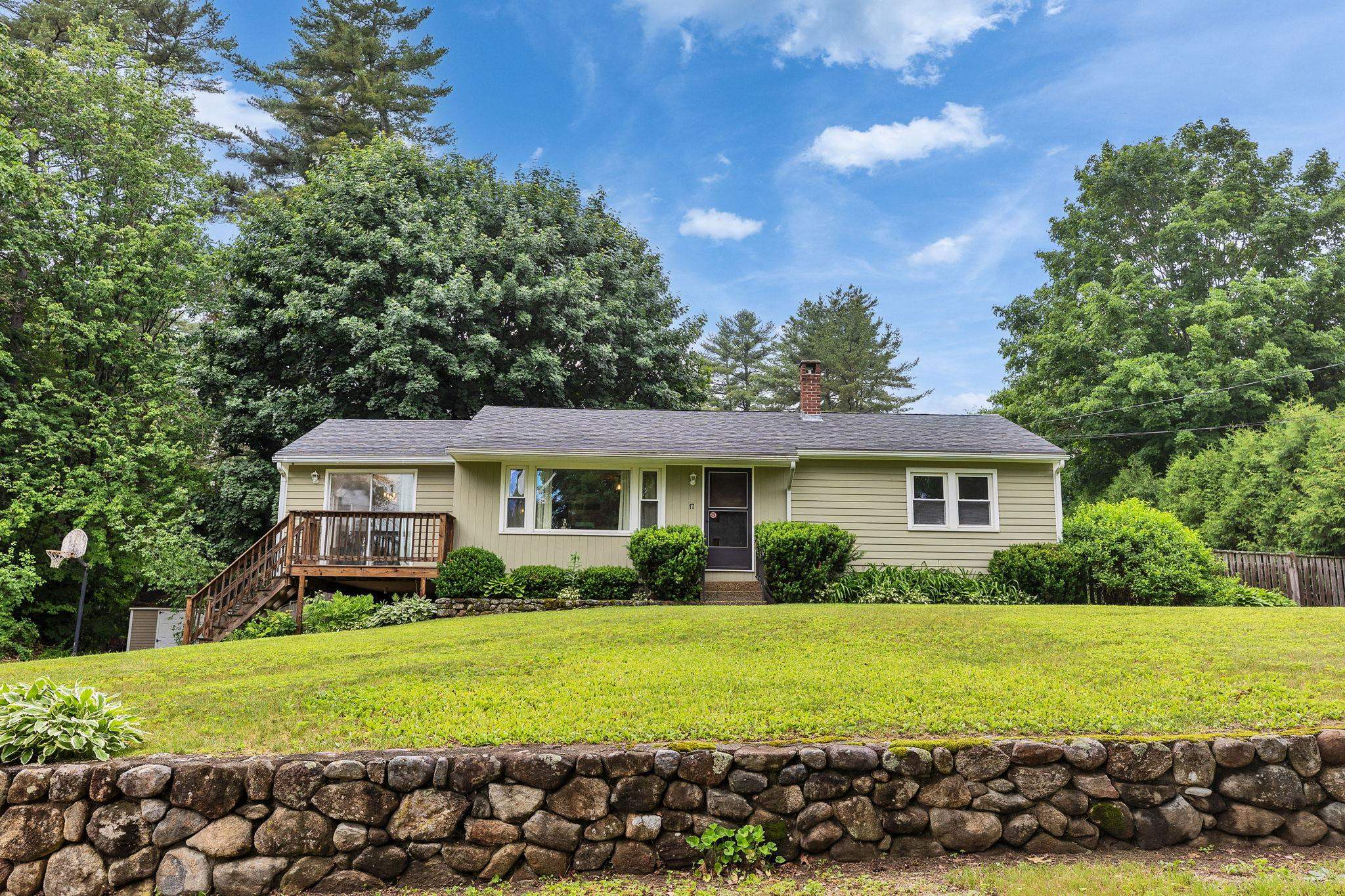 17 Maple Avenue Property Photo 1