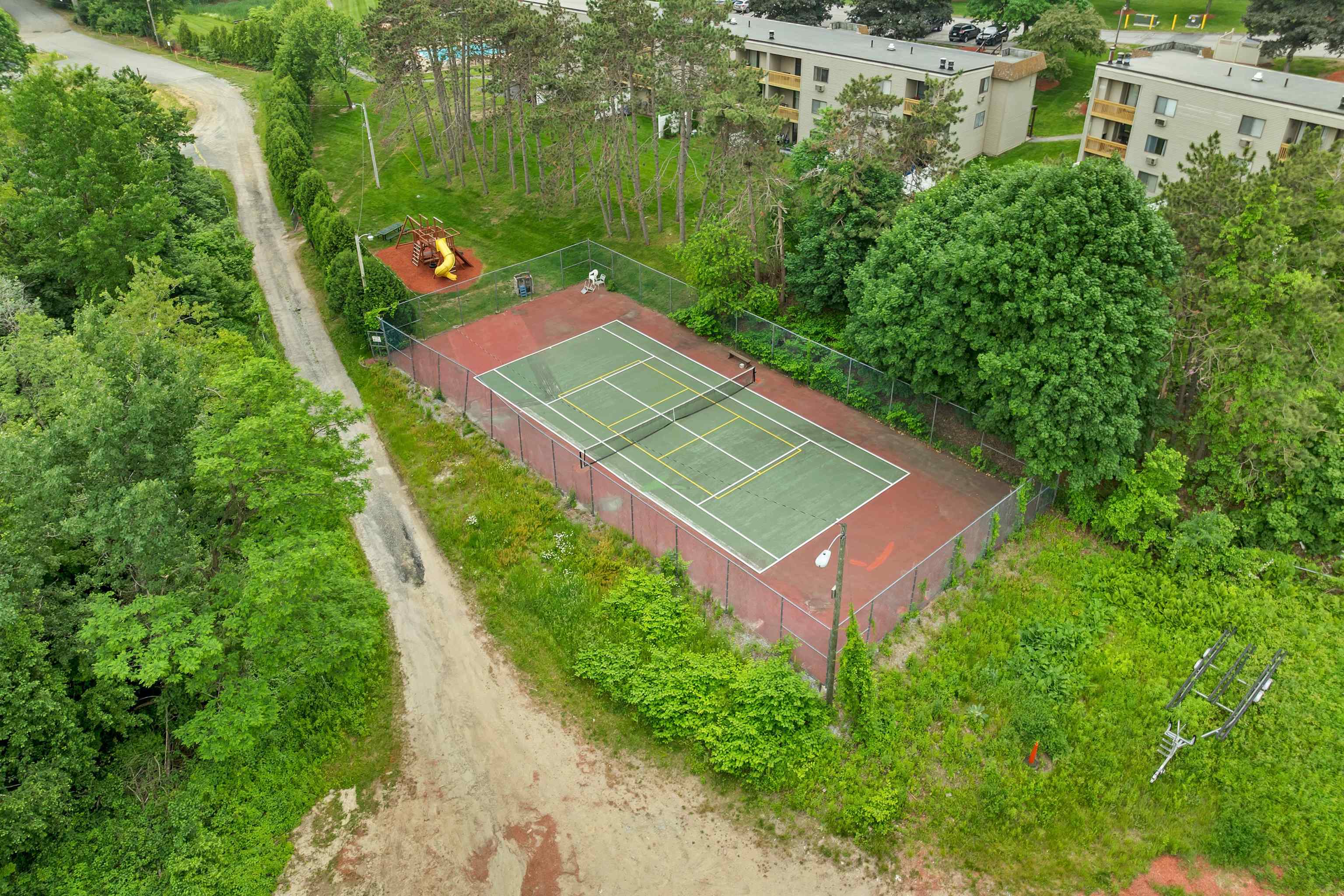 178 Treetop Circle Property Photo 2