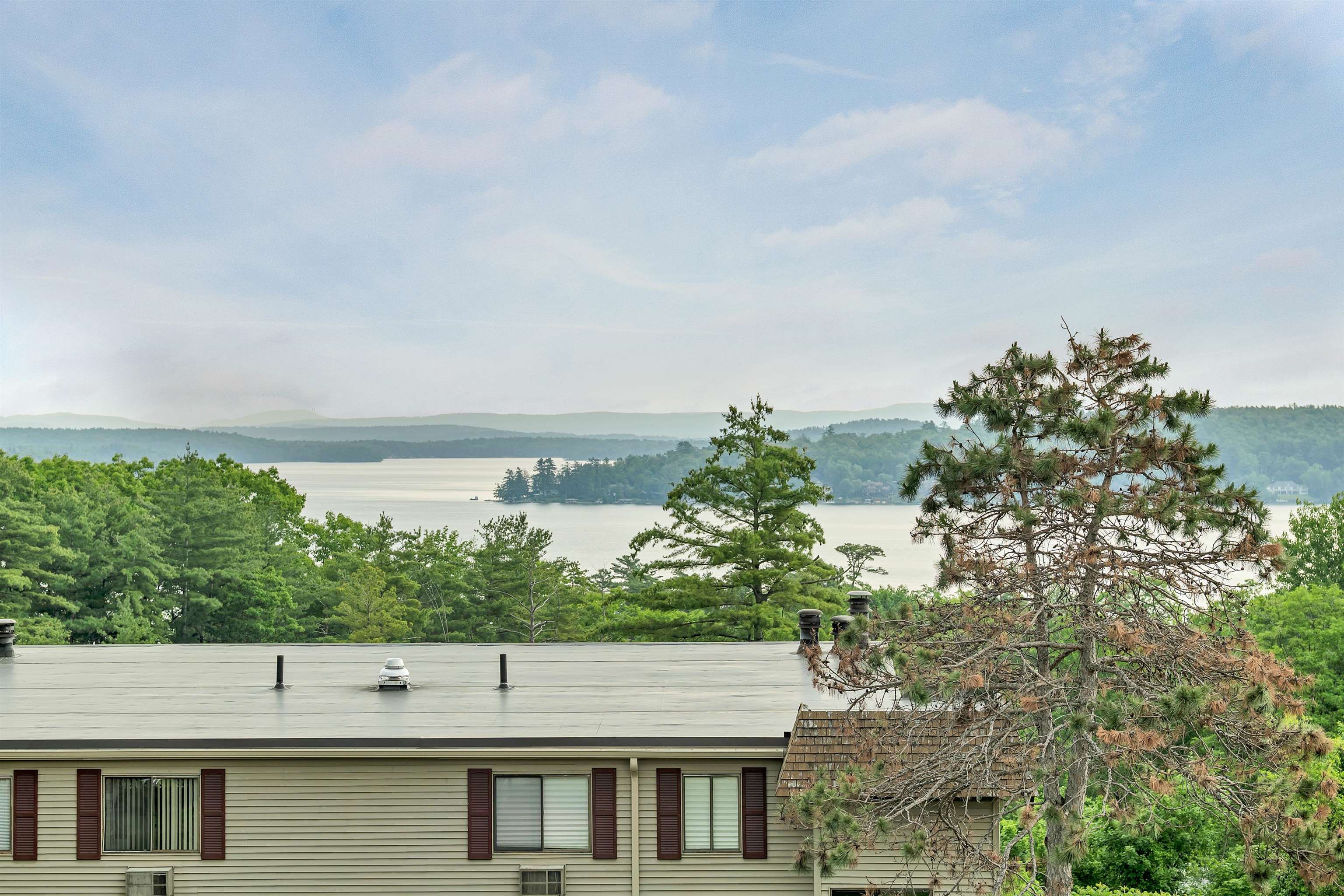 178 Treetop Circle Property Photo 4