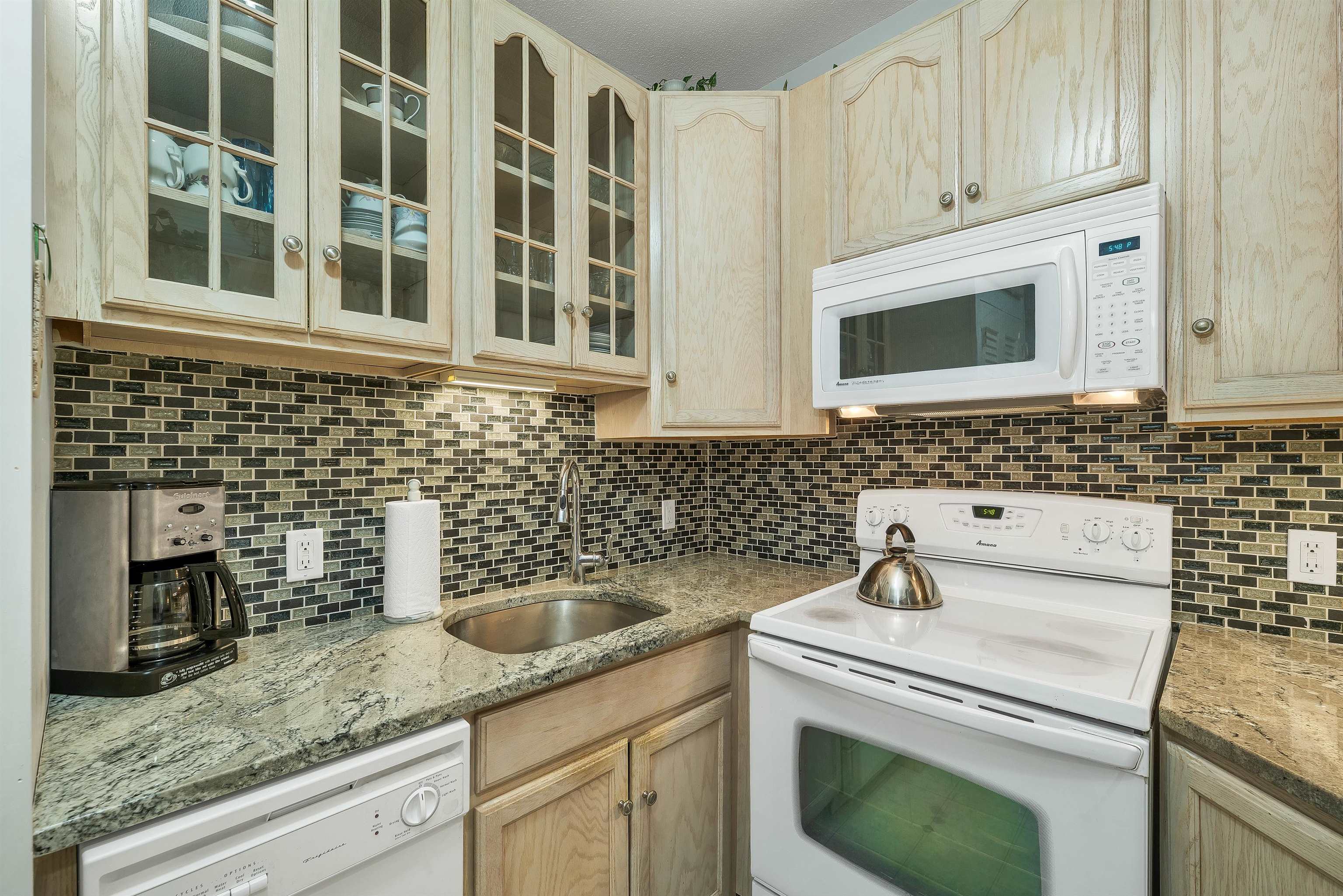 178 Treetop Circle Property Photo 8