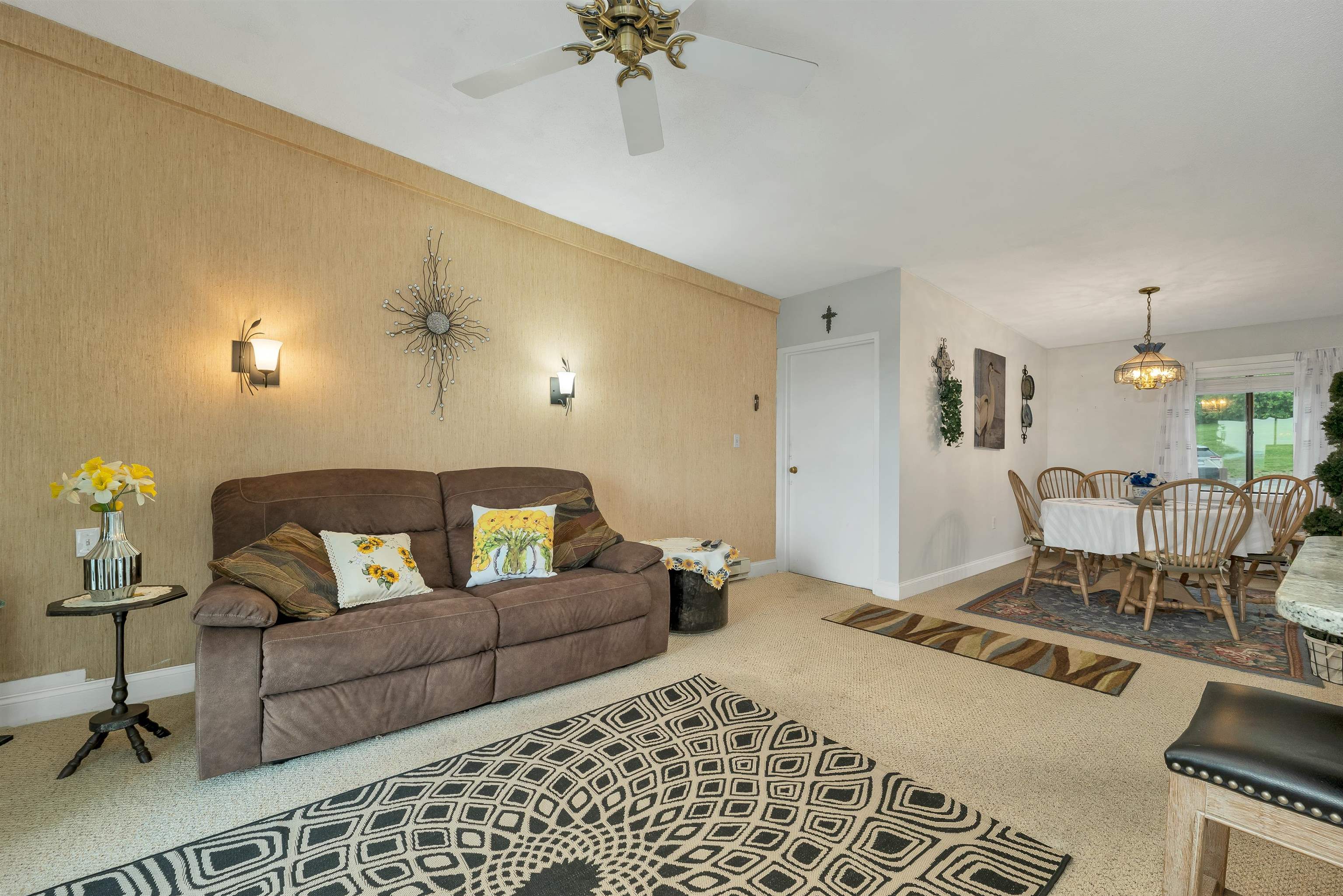 178 Treetop Circle Property Photo 10