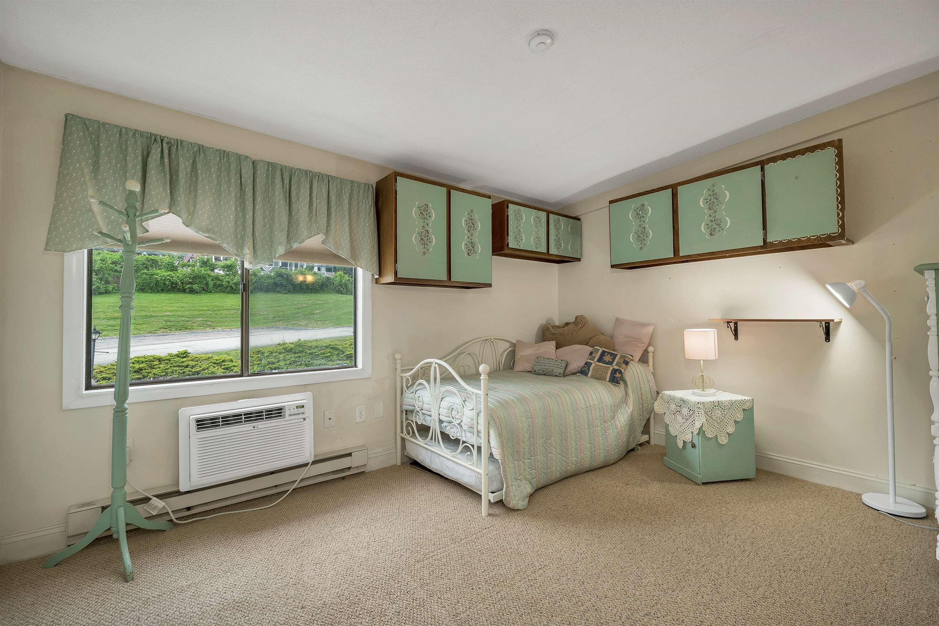 178 Treetop Circle Property Photo 19