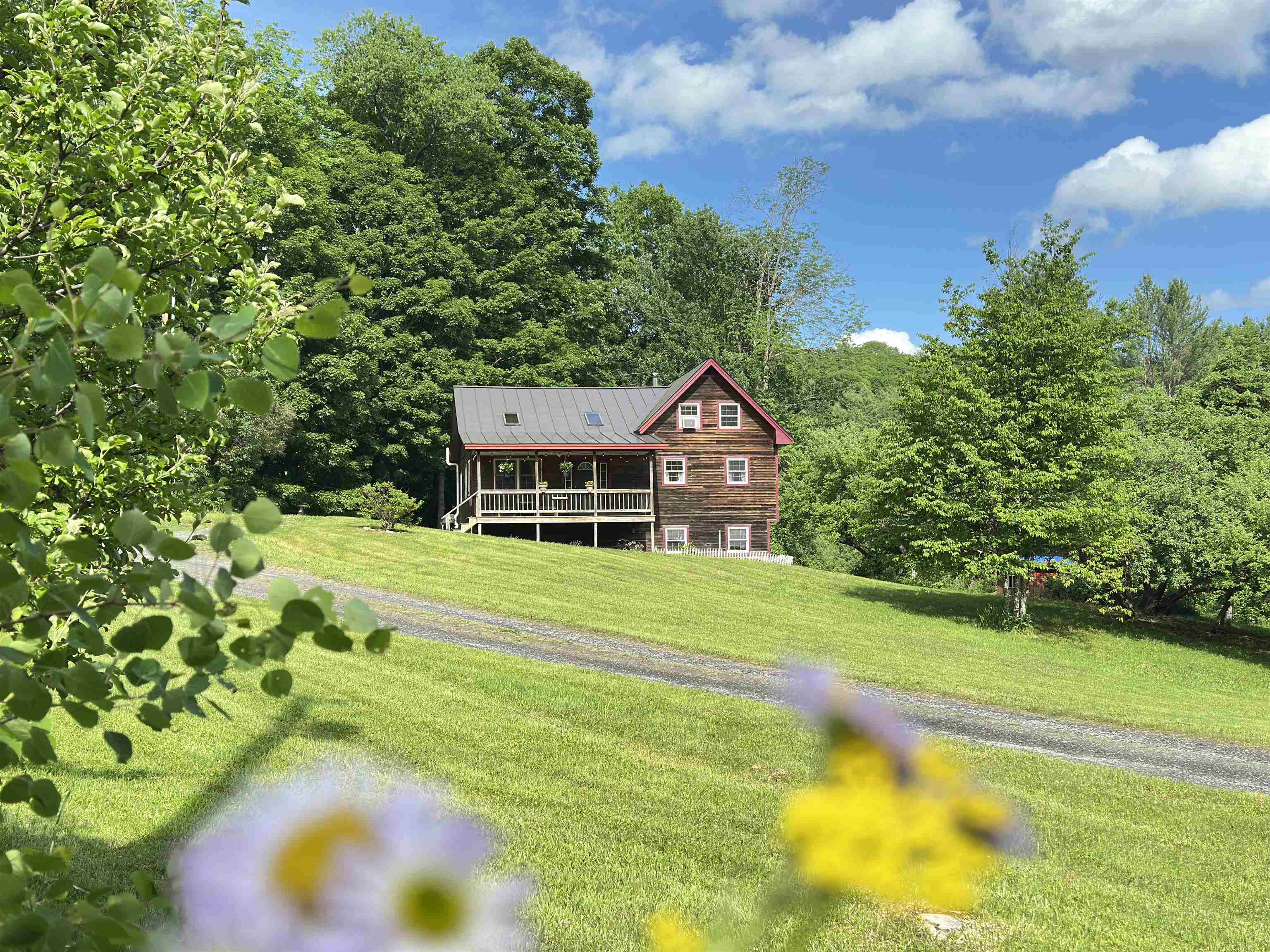 302 Brook Road Property Photo 2
