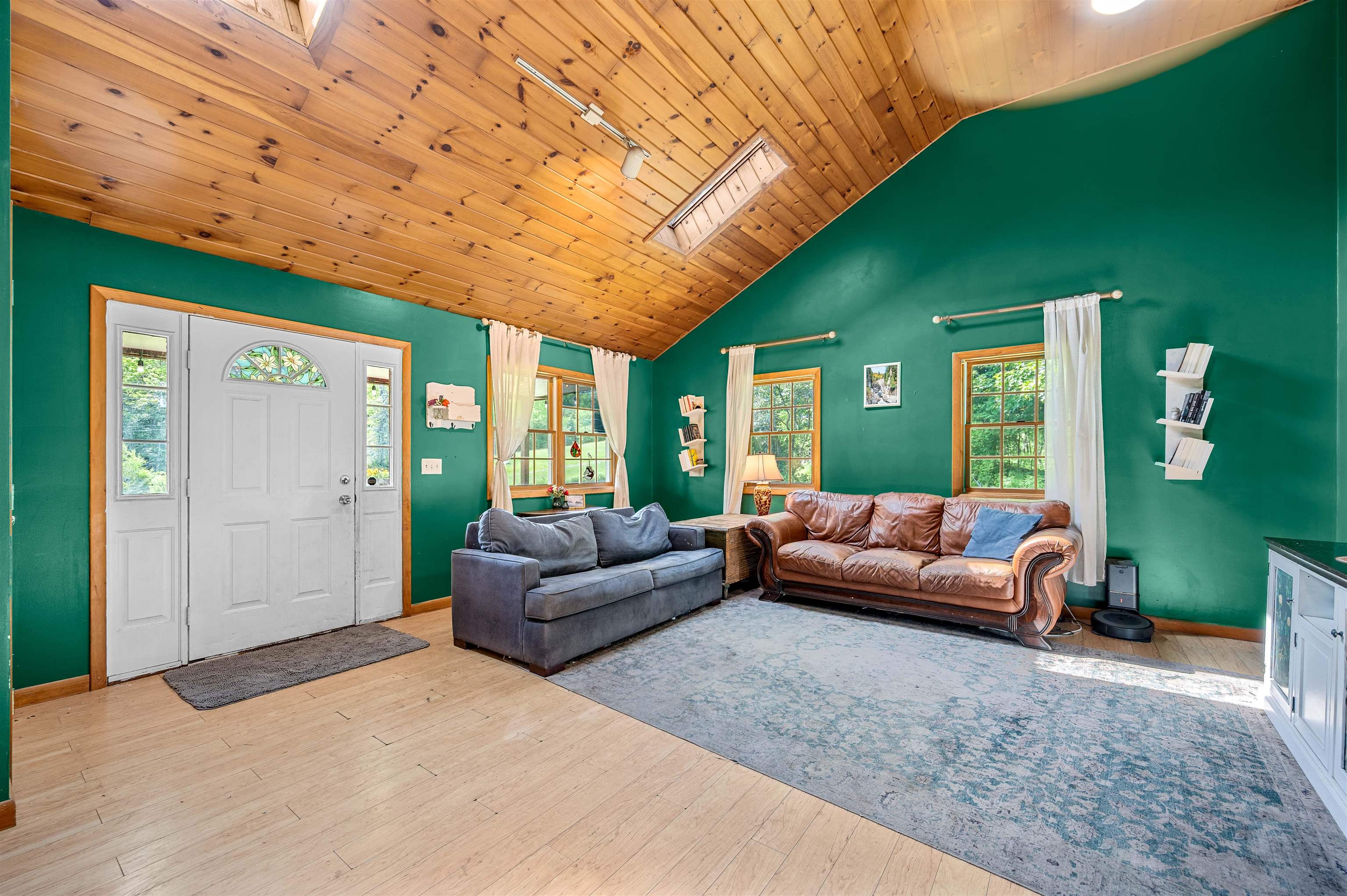 302 Brook Road Property Photo 10