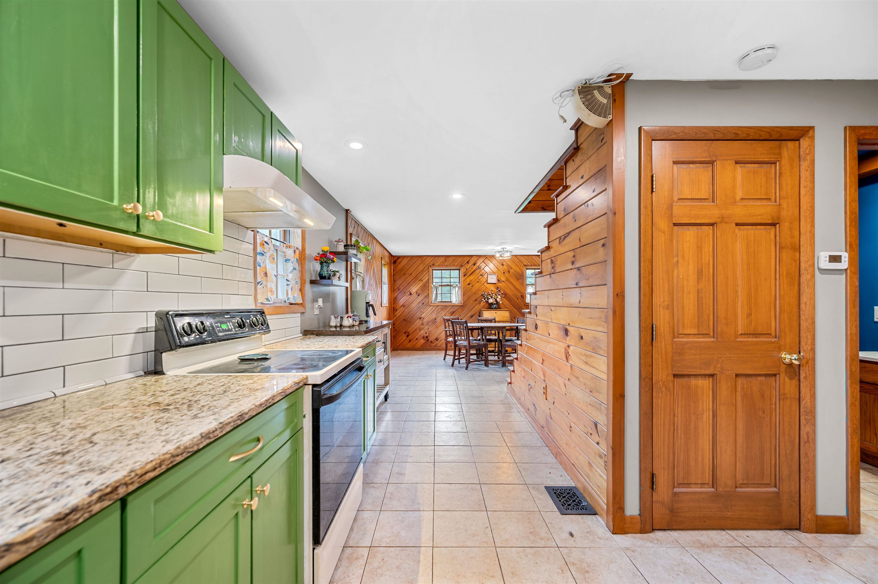 302 Brook Road Property Photo 28