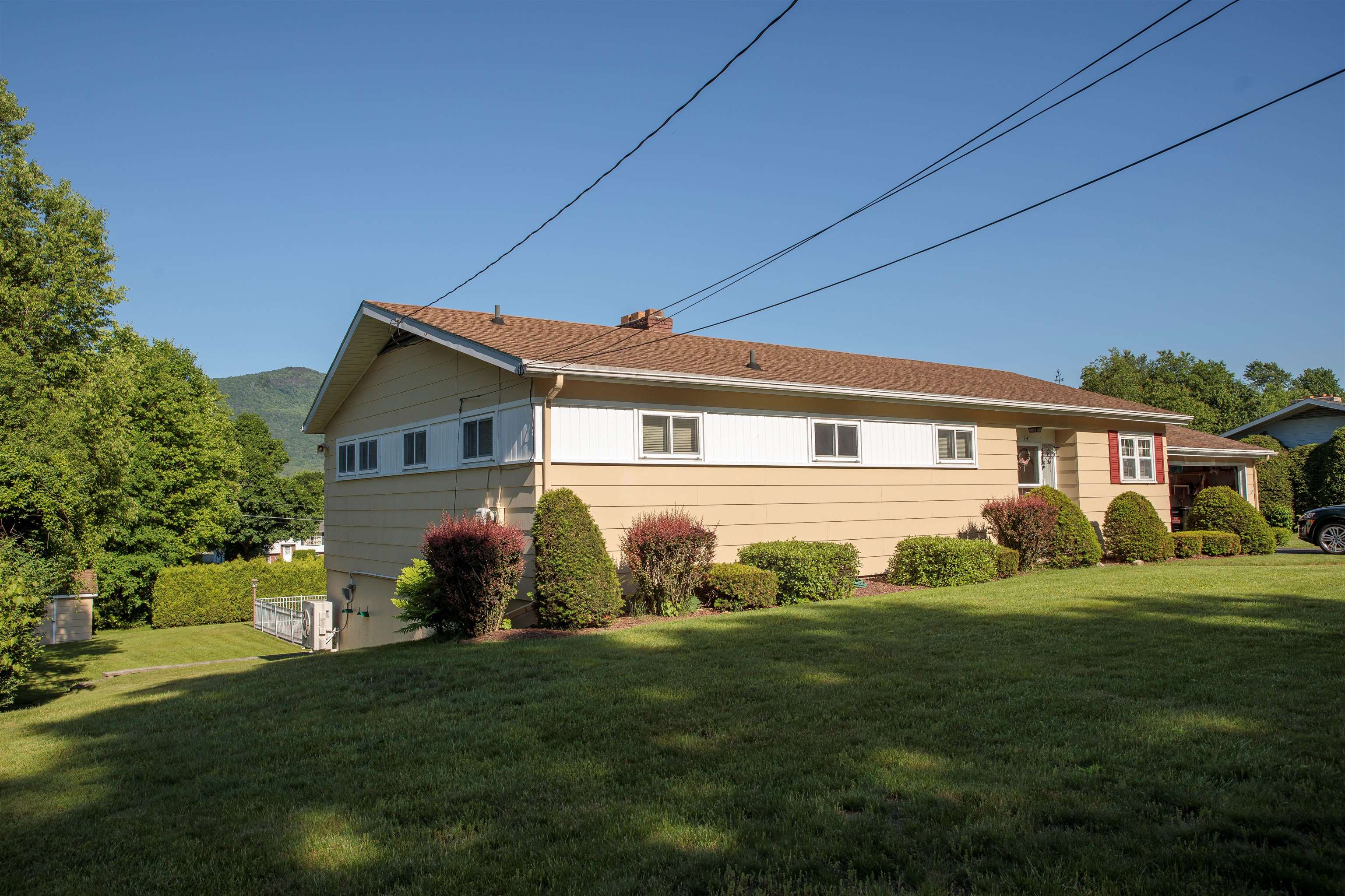 14 Mountain View Lane Property Photo 1