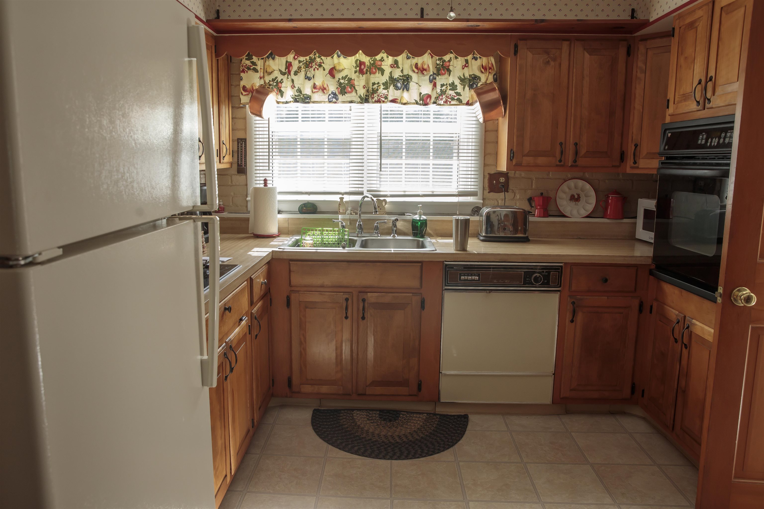14 Mountain View Lane Property Photo 16