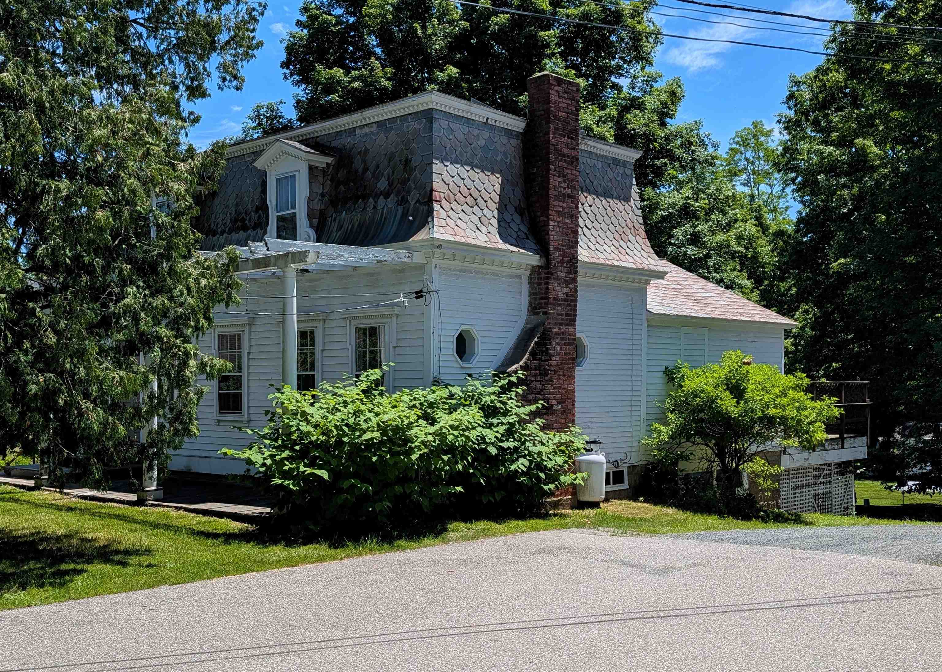 412 Western Avenue Property Photo 1