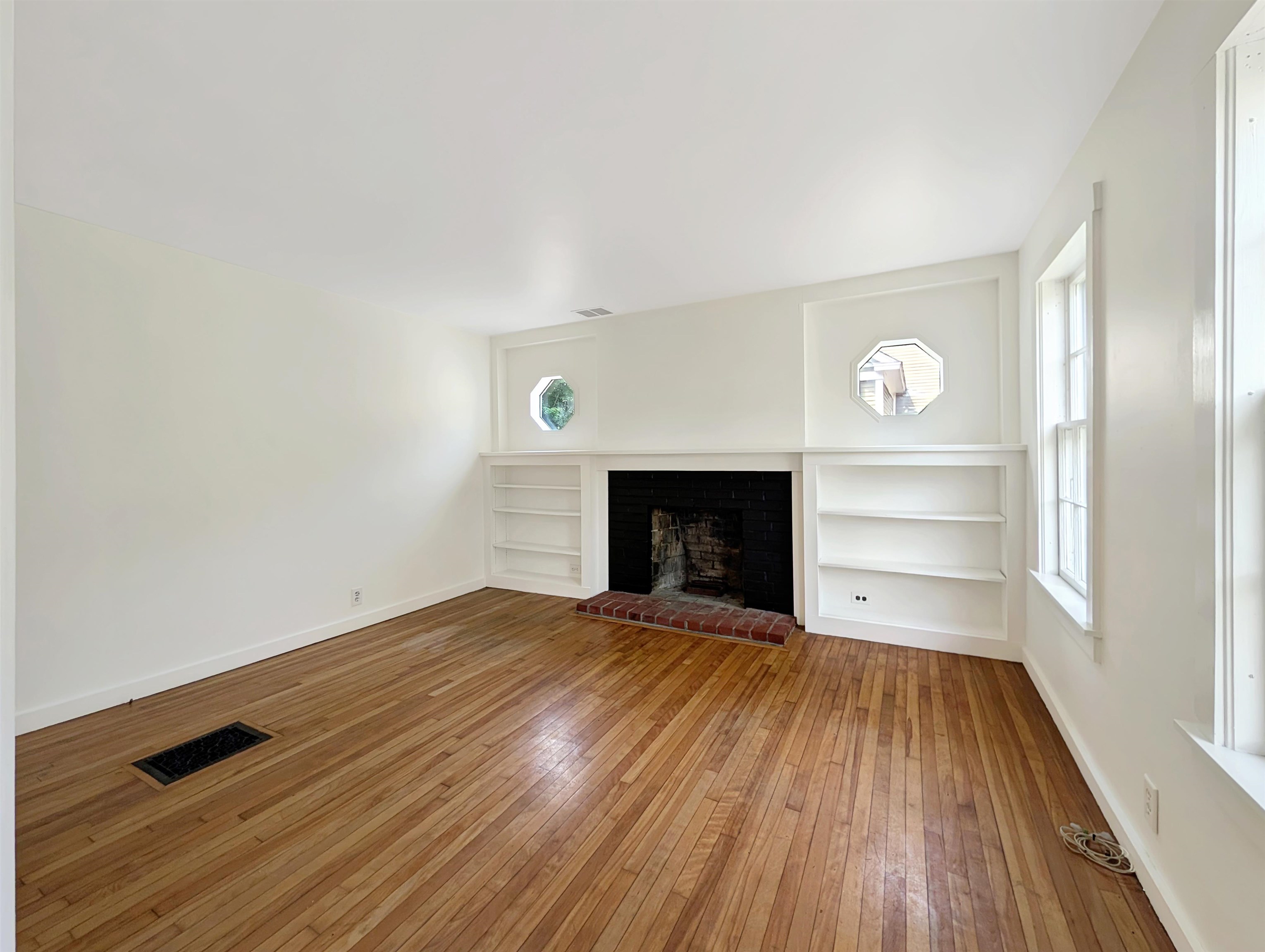 412 Western Avenue Property Photo 5