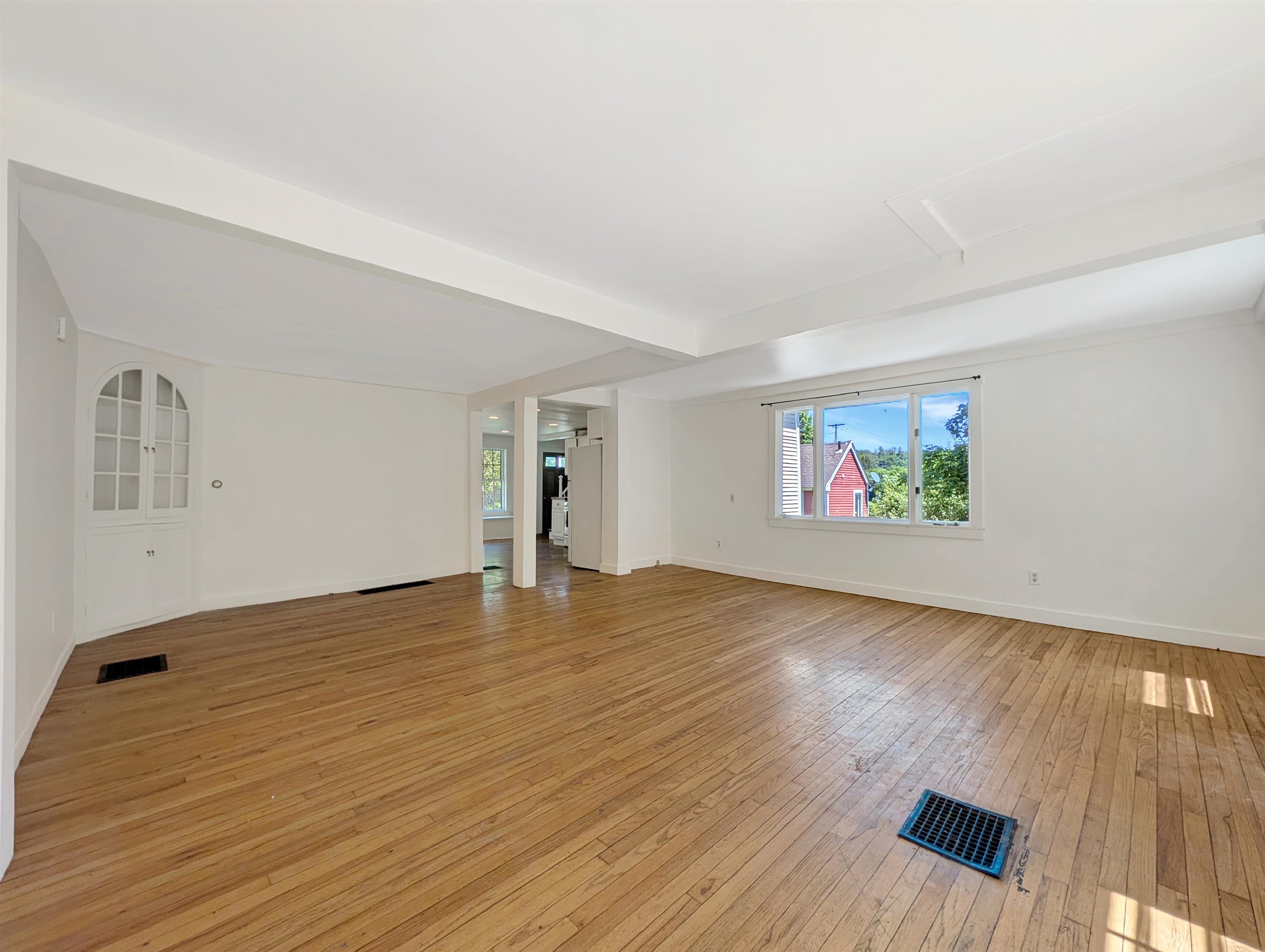 412 Western Avenue Property Photo 8