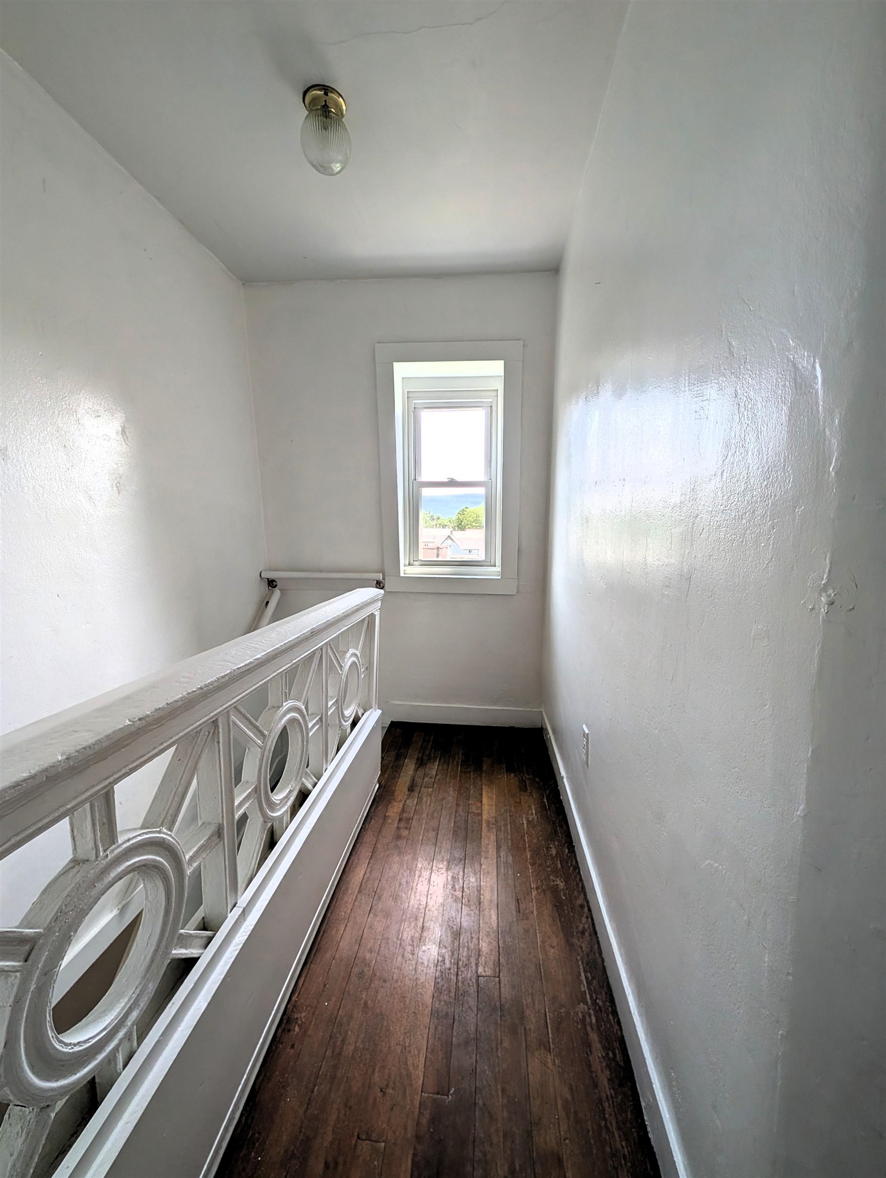 412 Western Avenue Property Photo 15