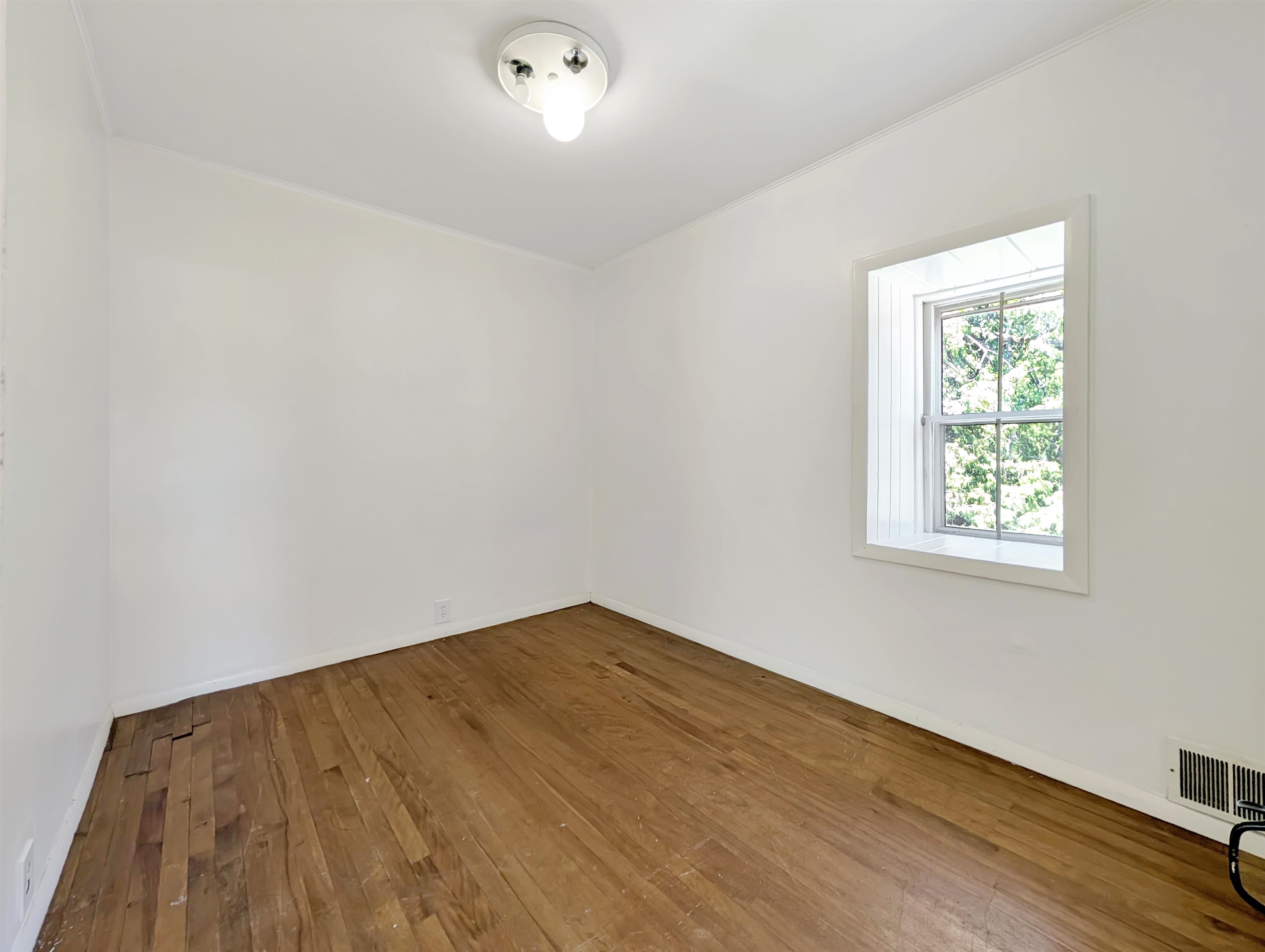 412 Western Avenue Property Photo 16