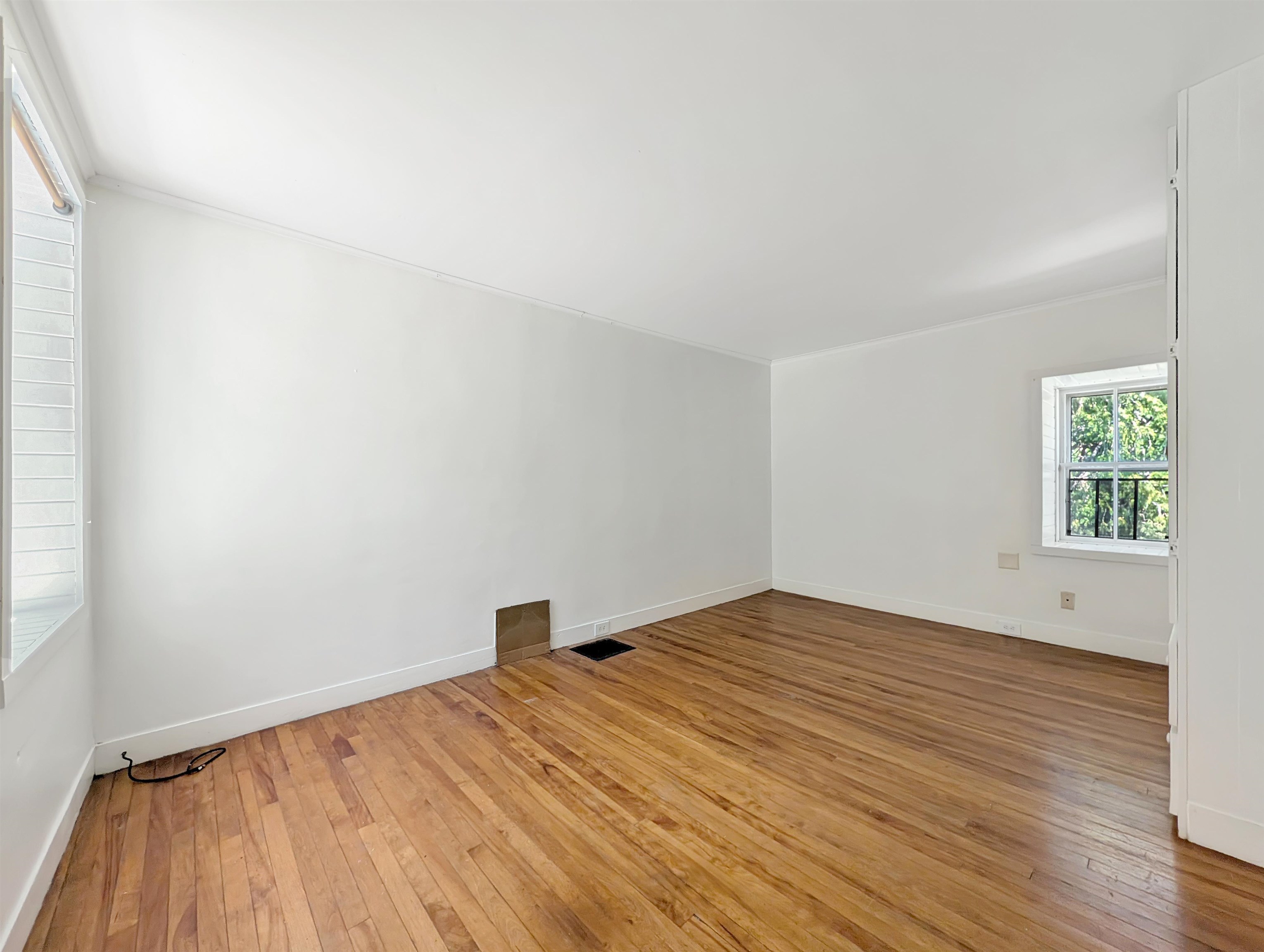 412 Western Avenue Property Photo 18