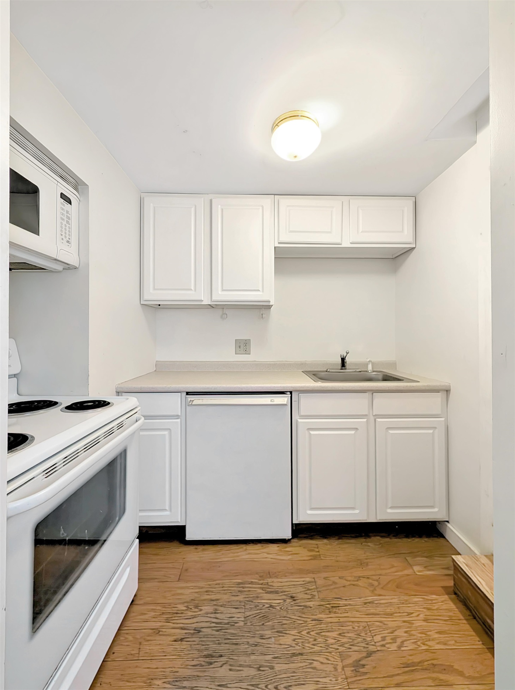 412 Western Avenue Property Photo 26
