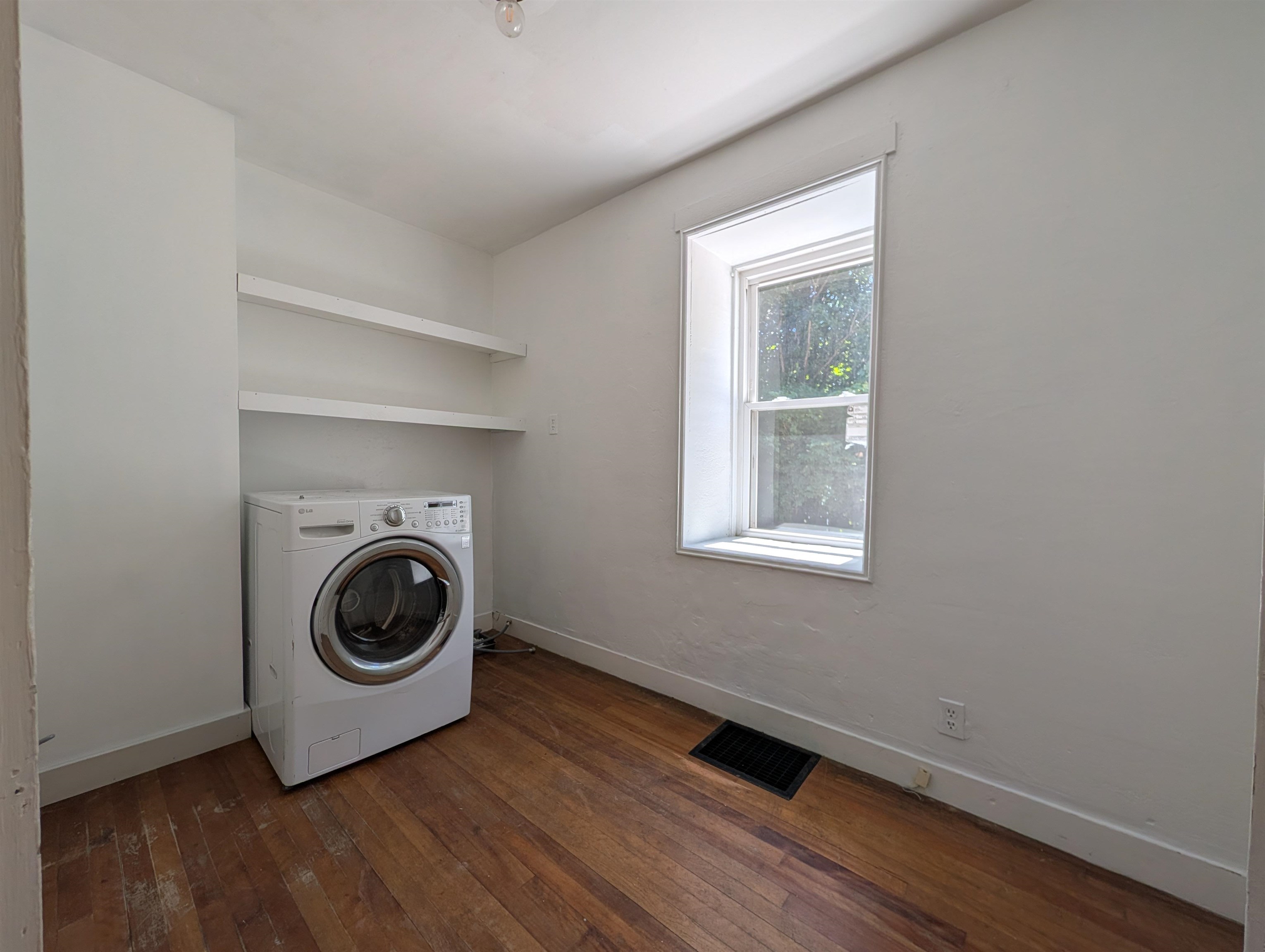 412 Western Avenue Property Photo 29
