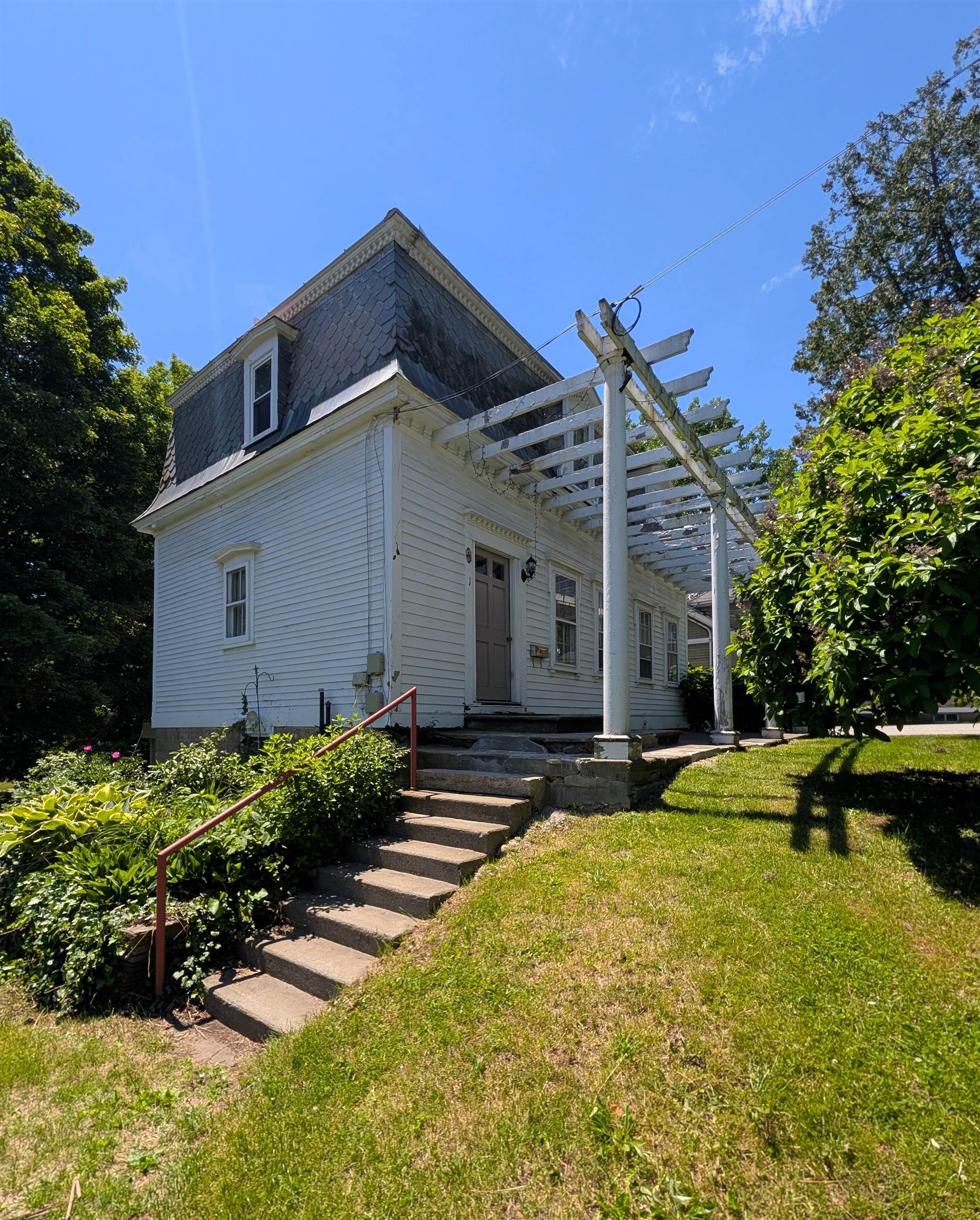 412 Western Avenue Property Photo 33