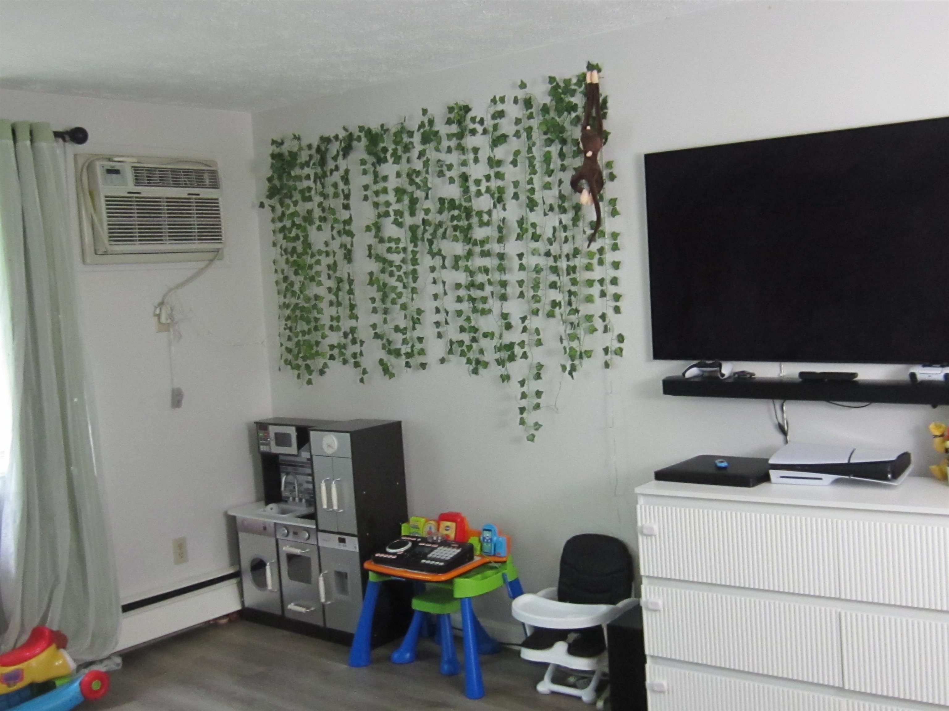 55 Log Street Property Photo 8