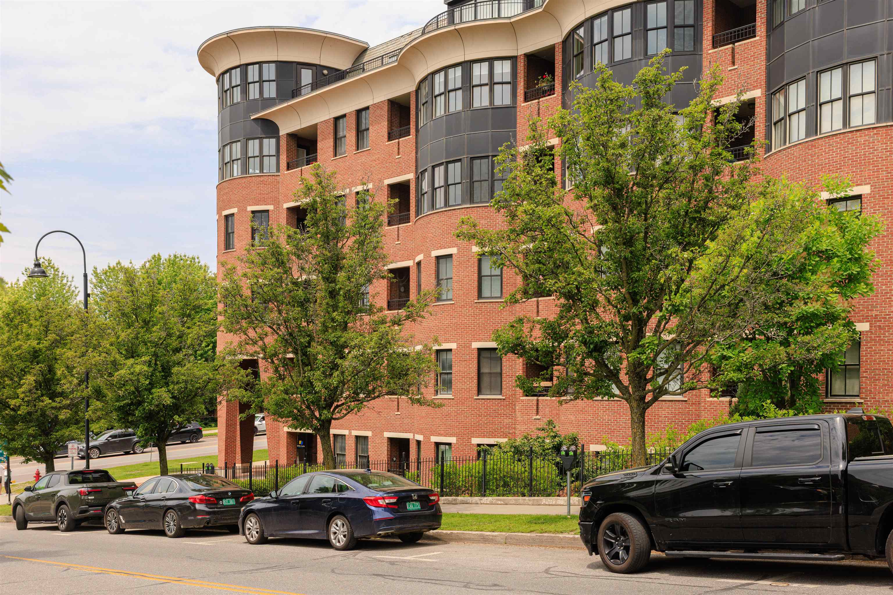 40 College Street Property Photo 26