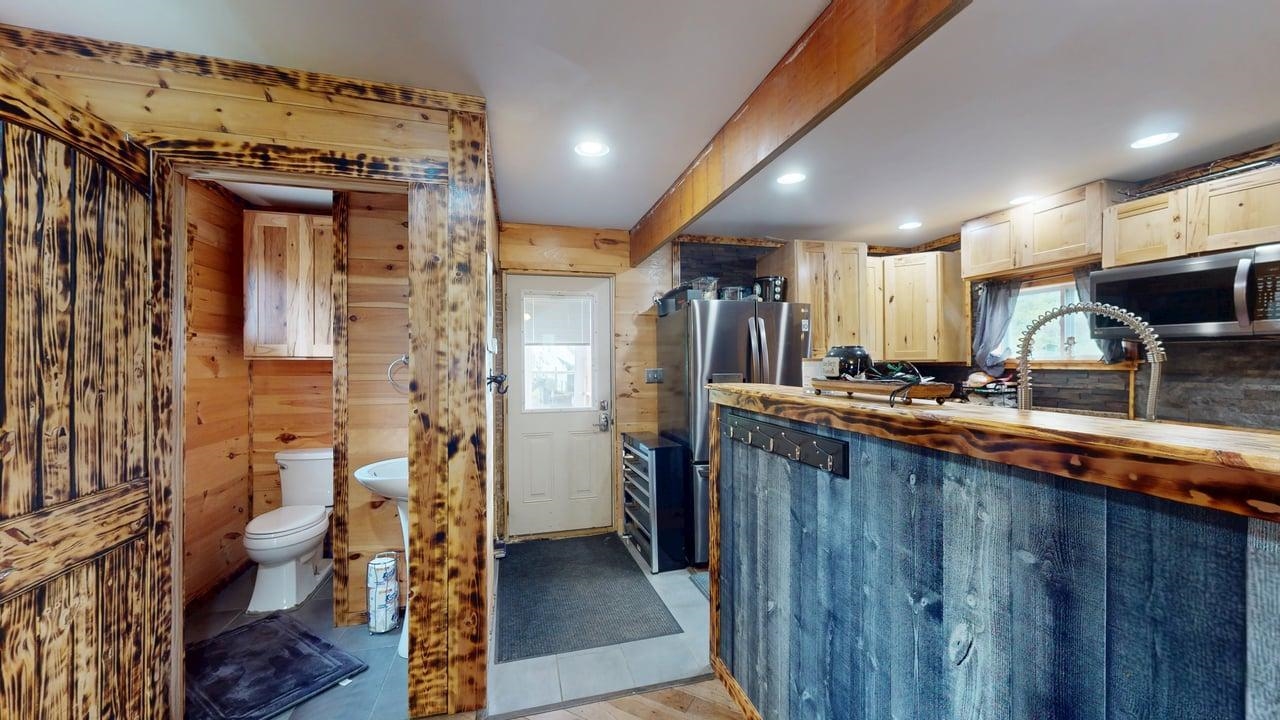5961 Spear Street Property Photo 10