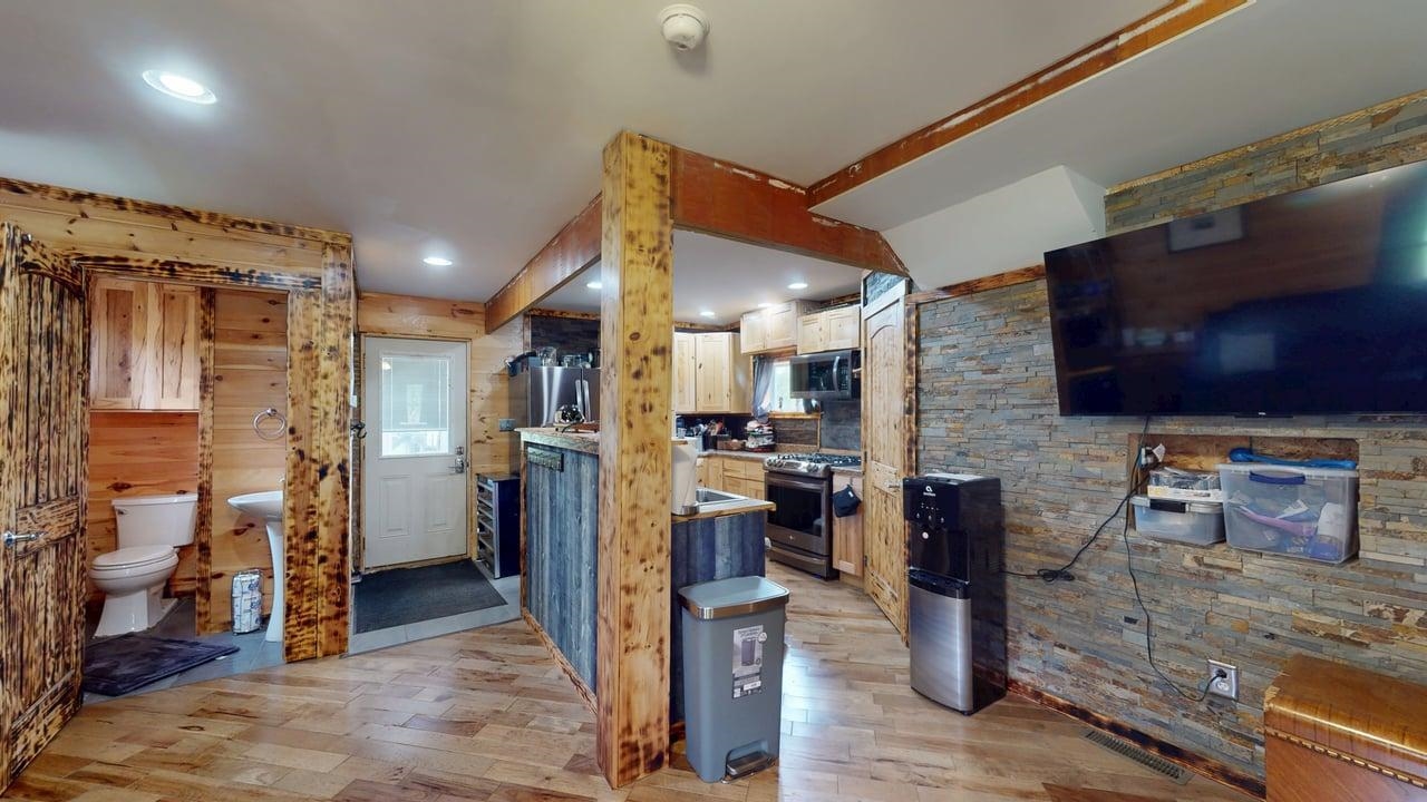 5961 Spear Street Property Photo 11