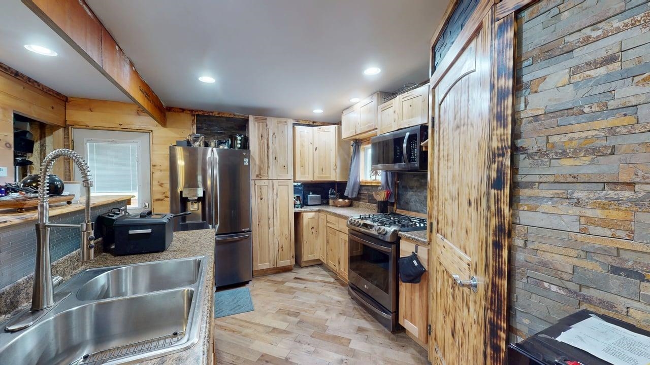 5961 Spear Street Property Photo 13