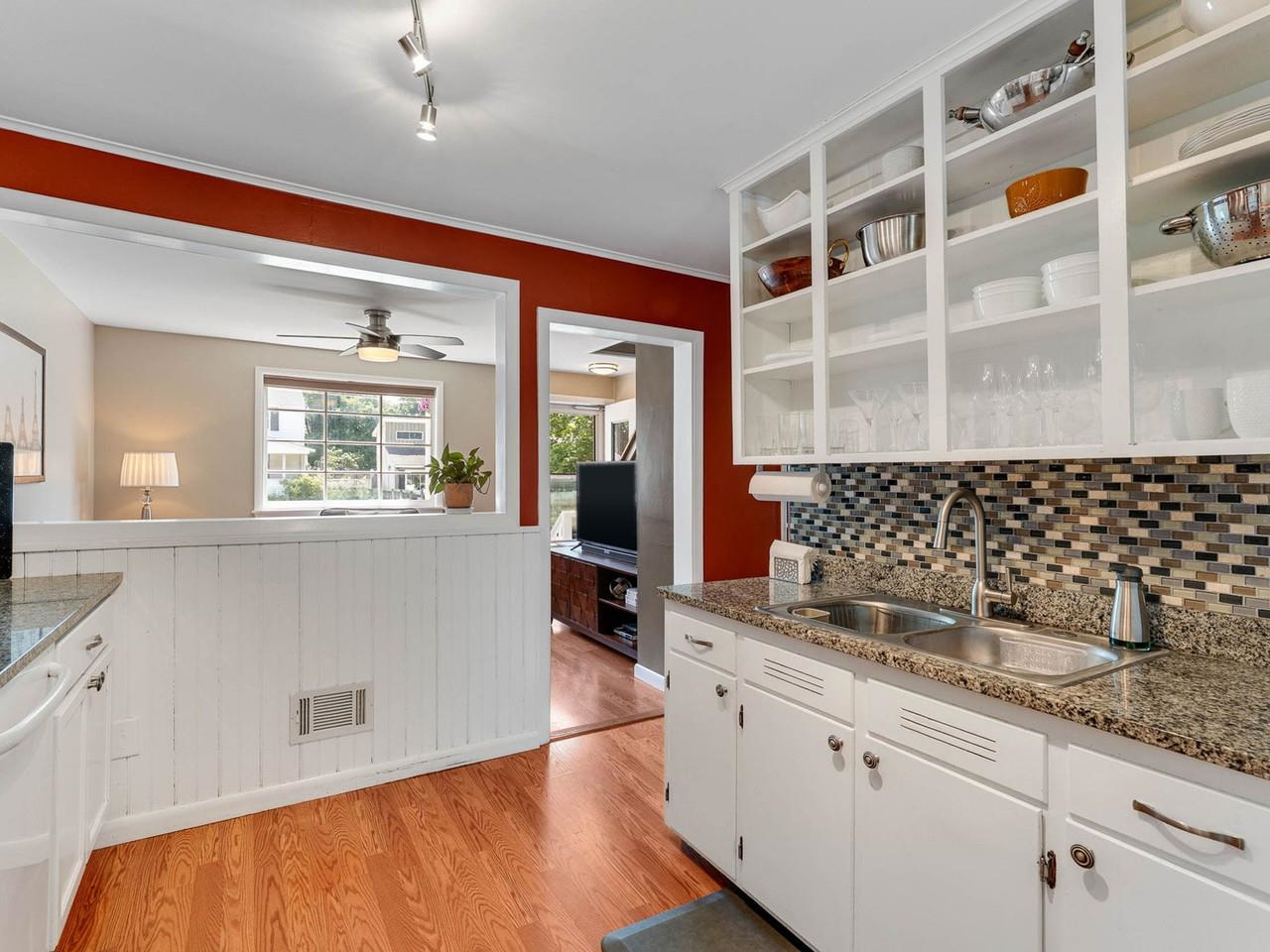156 Woodlawn Road Property Photo 10