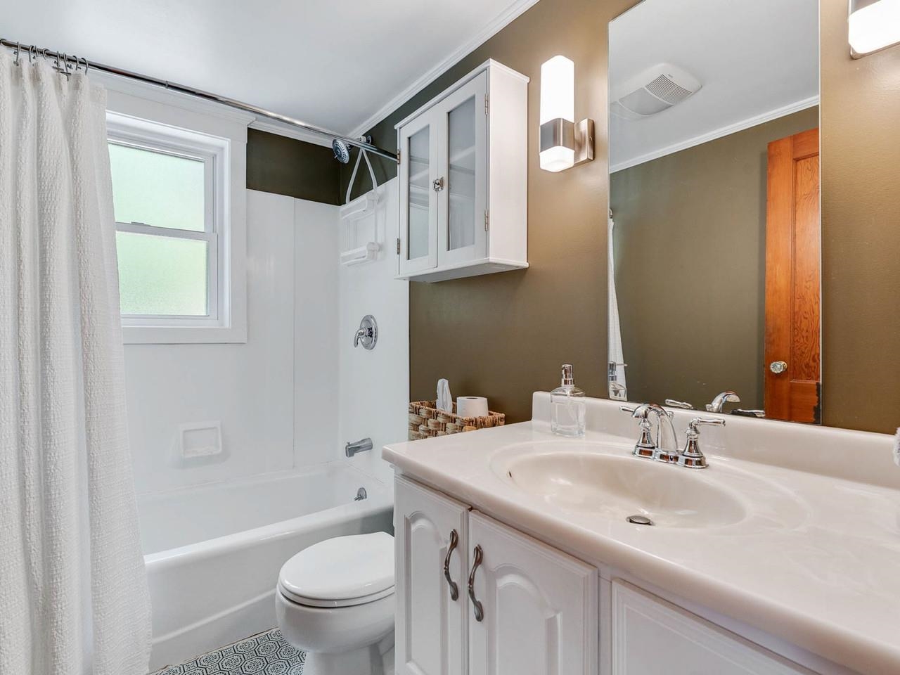 156 Woodlawn Road Property Photo 17