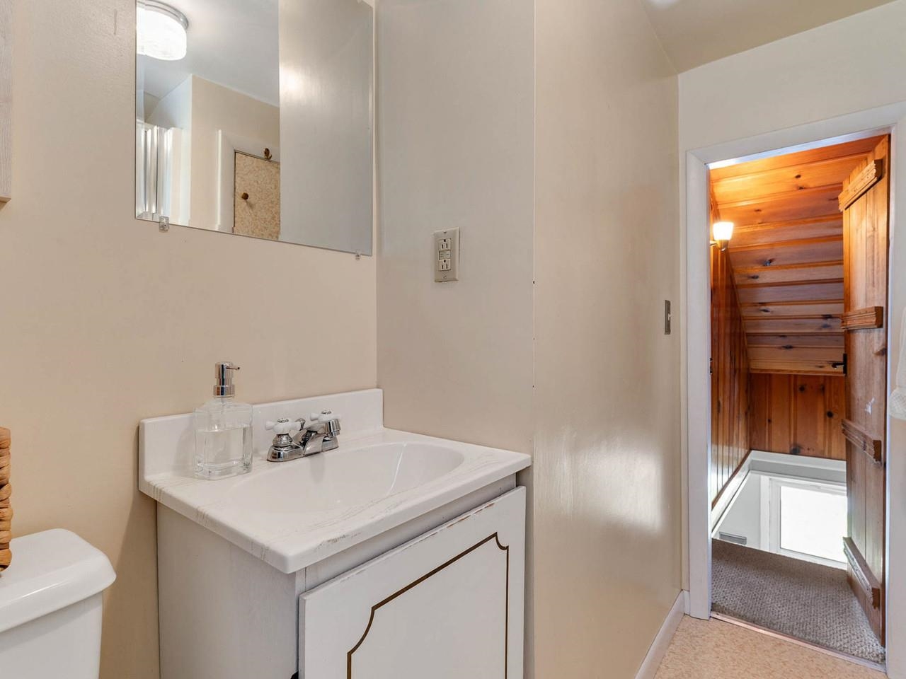 156 Woodlawn Road Property Photo 28