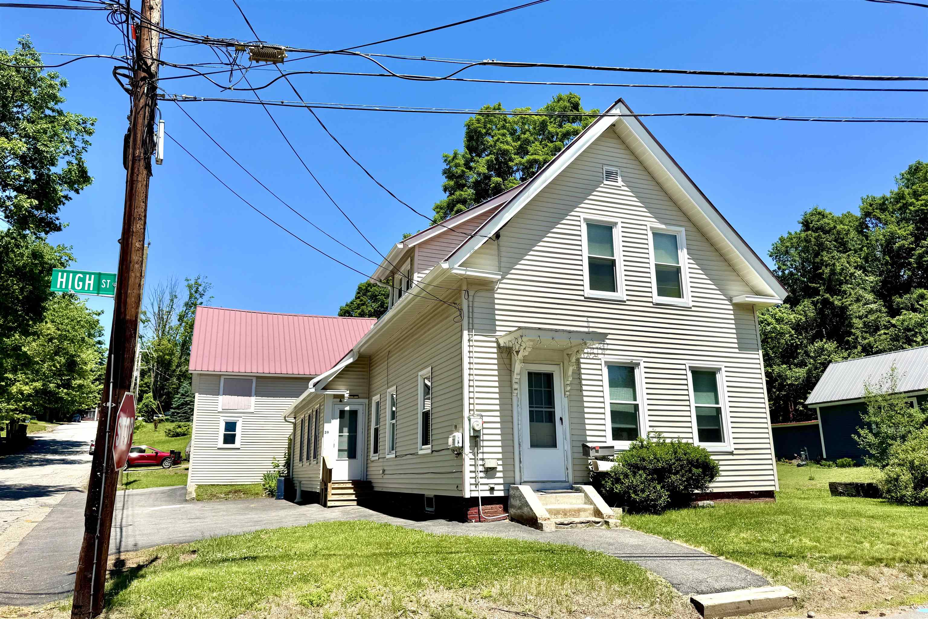 39 Chestnut Street Property Photo 2
