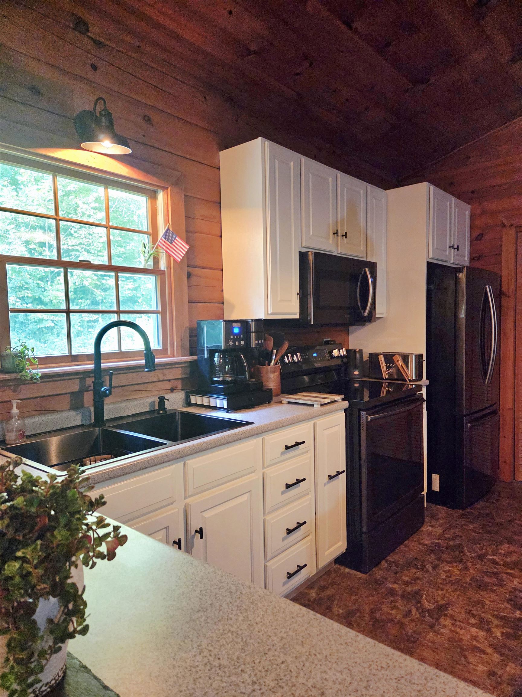 365 Maple Ridge Road Property Photo 5