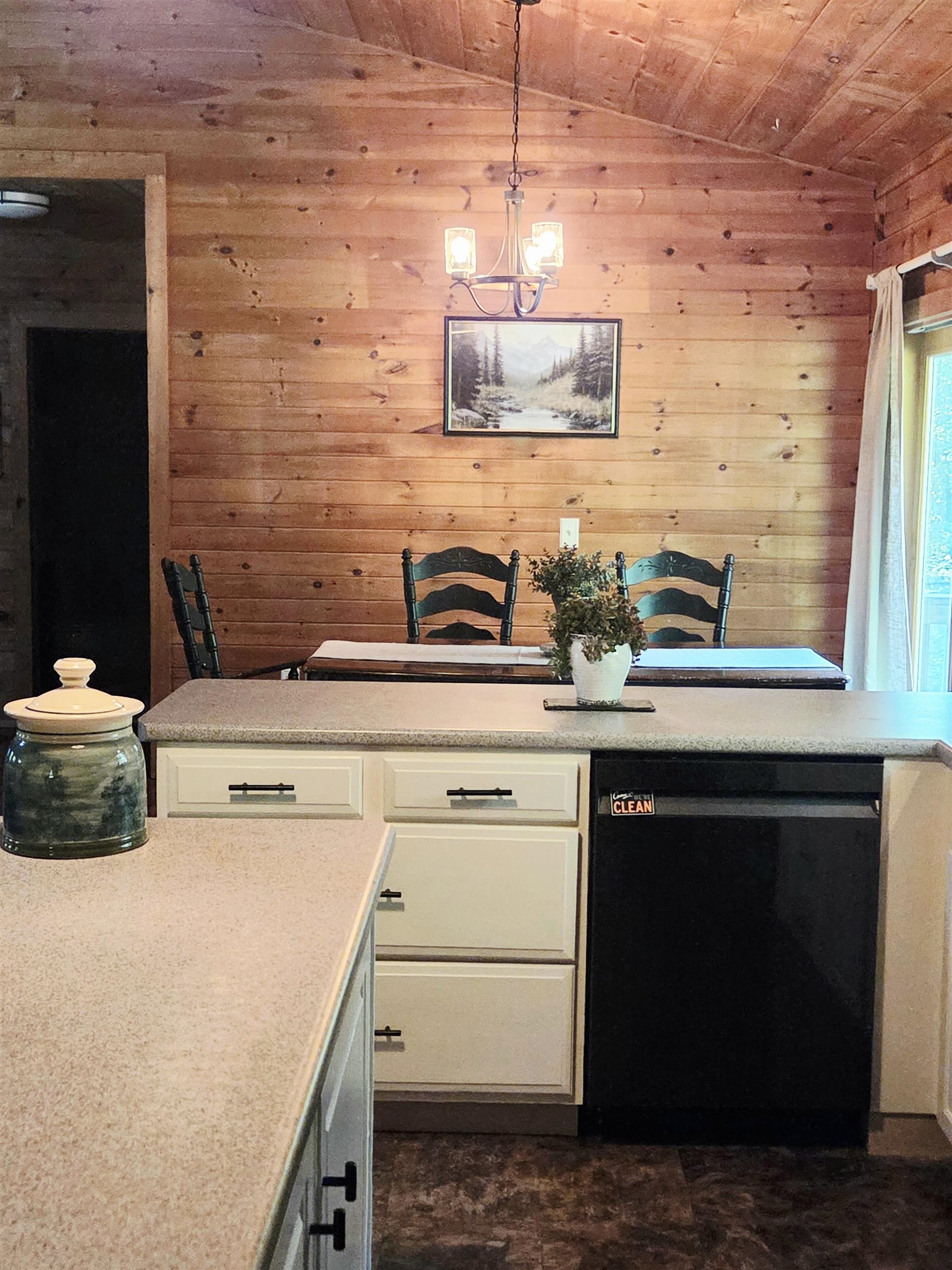 365 Maple Ridge Road Property Photo 6