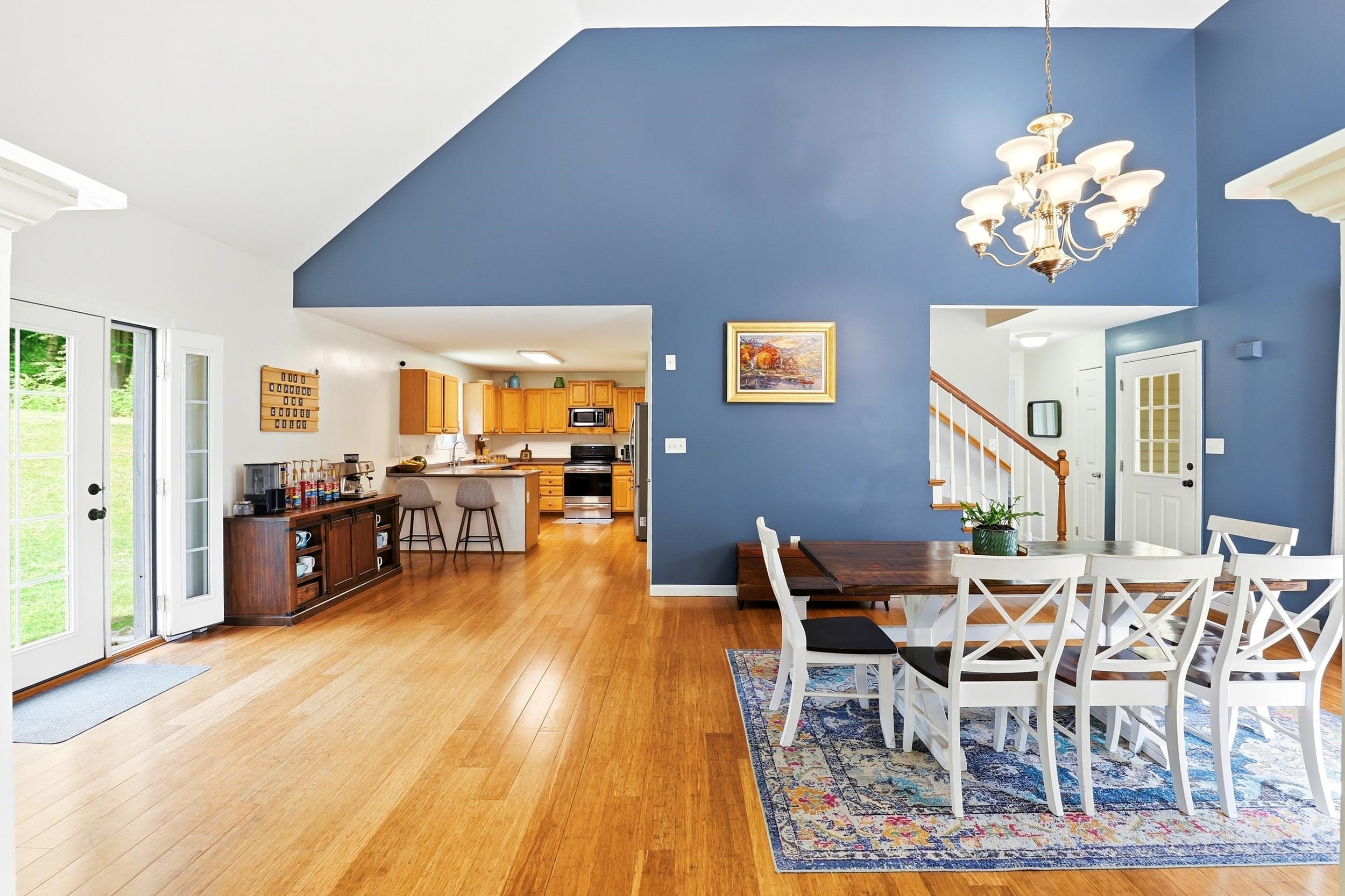19 Meadow Lark Lane Property Photo 7